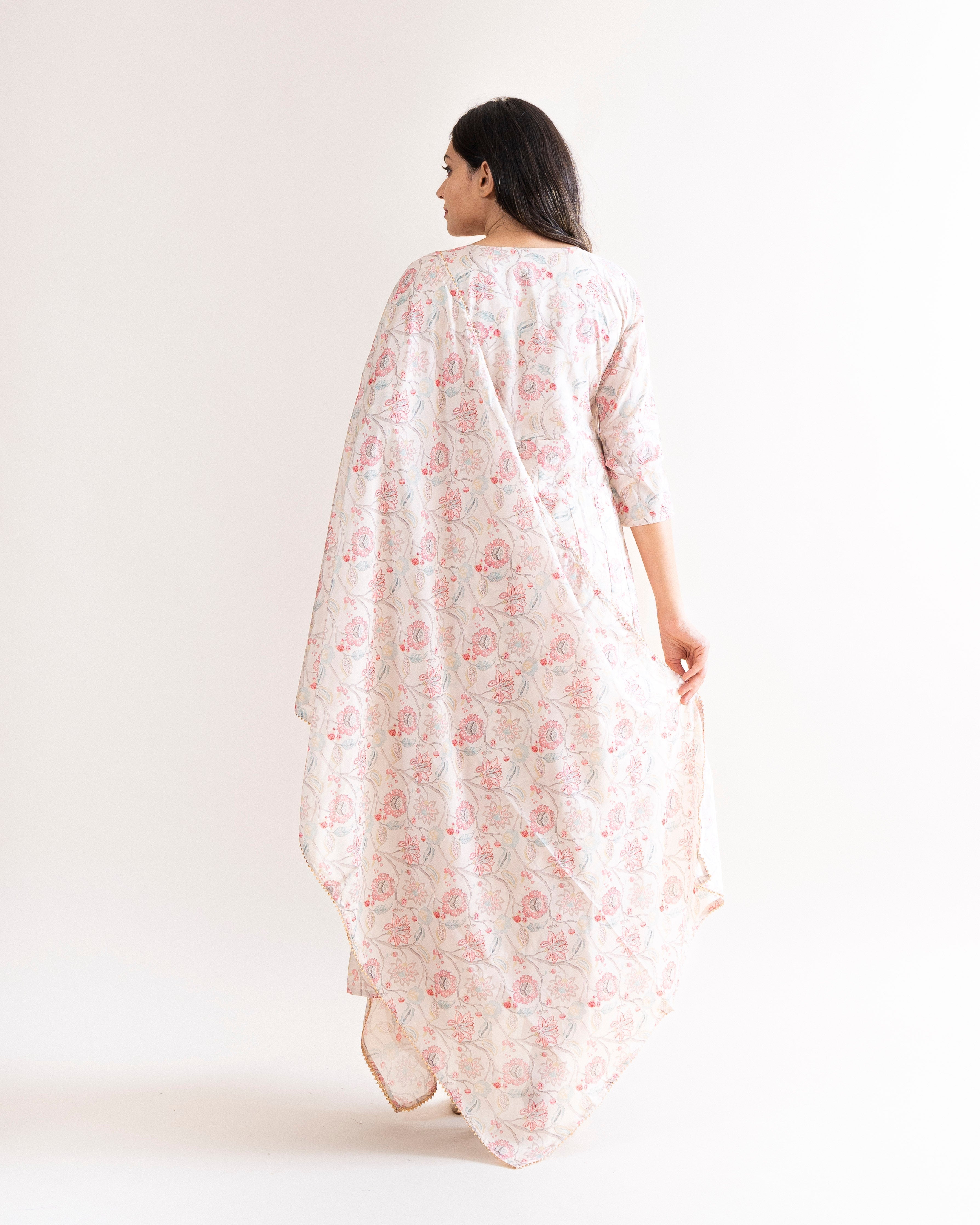 yahvi β kurta, pants & dupatta