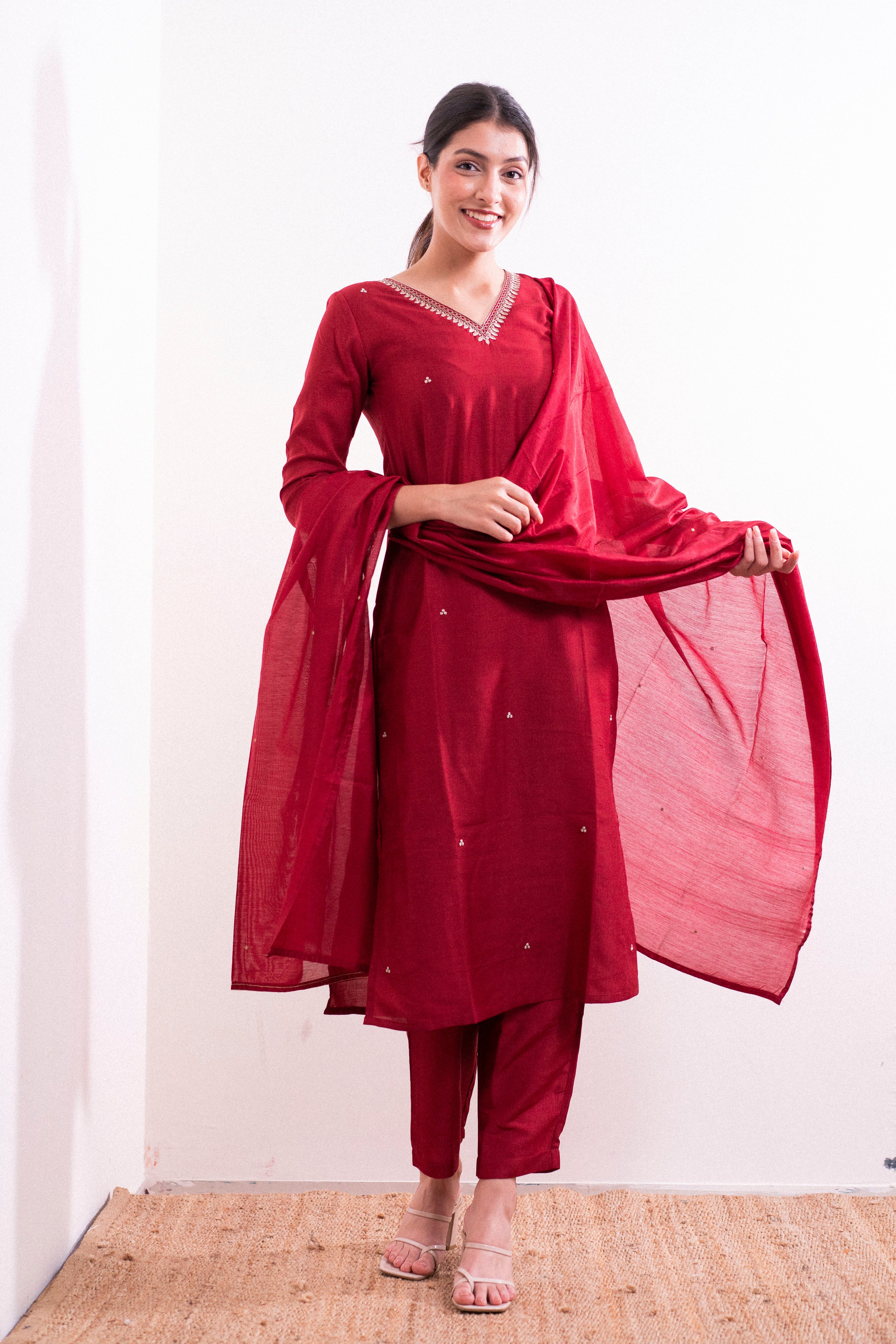 nusrat β kurta, pants & dupatta