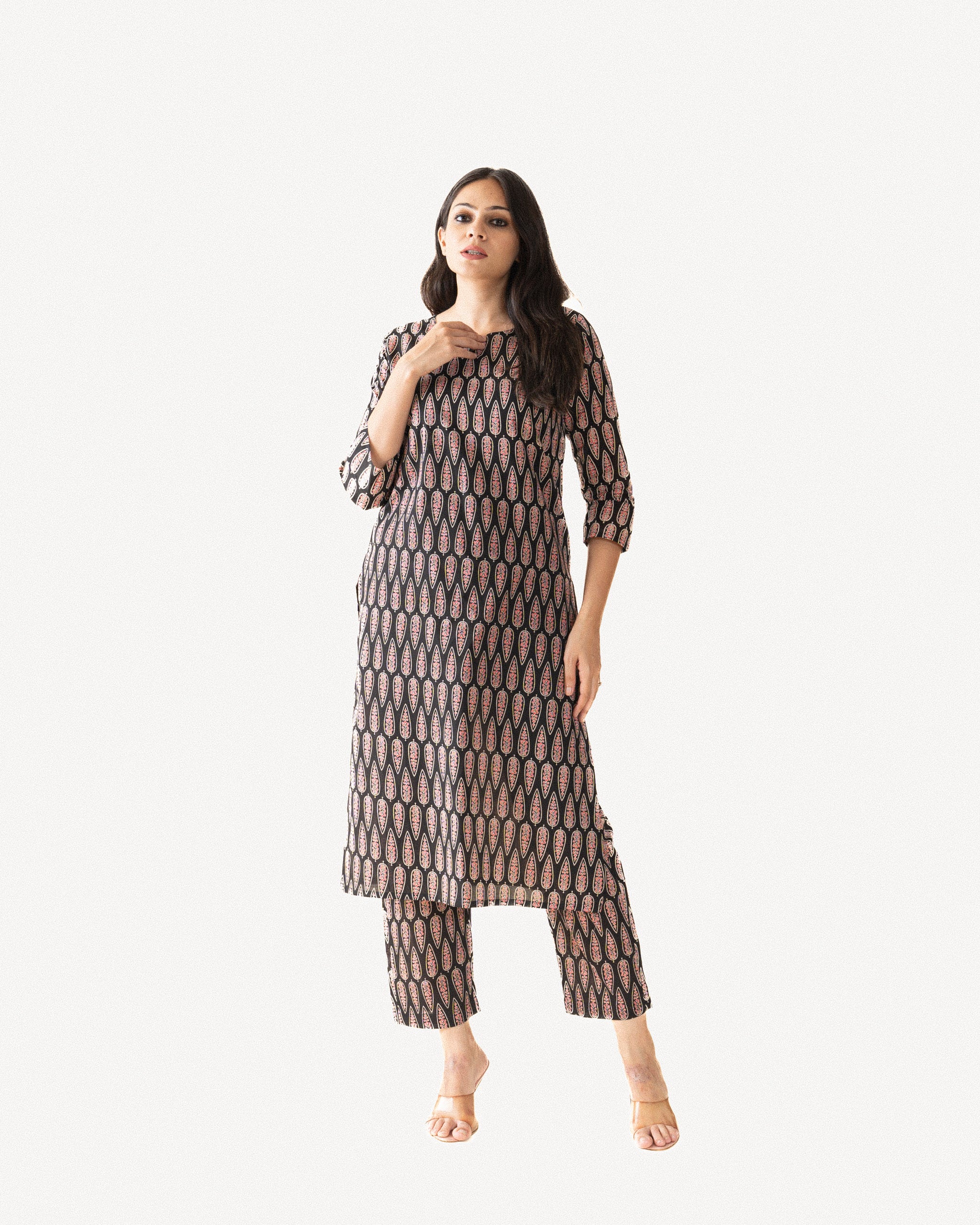 zaara β kurta & pants