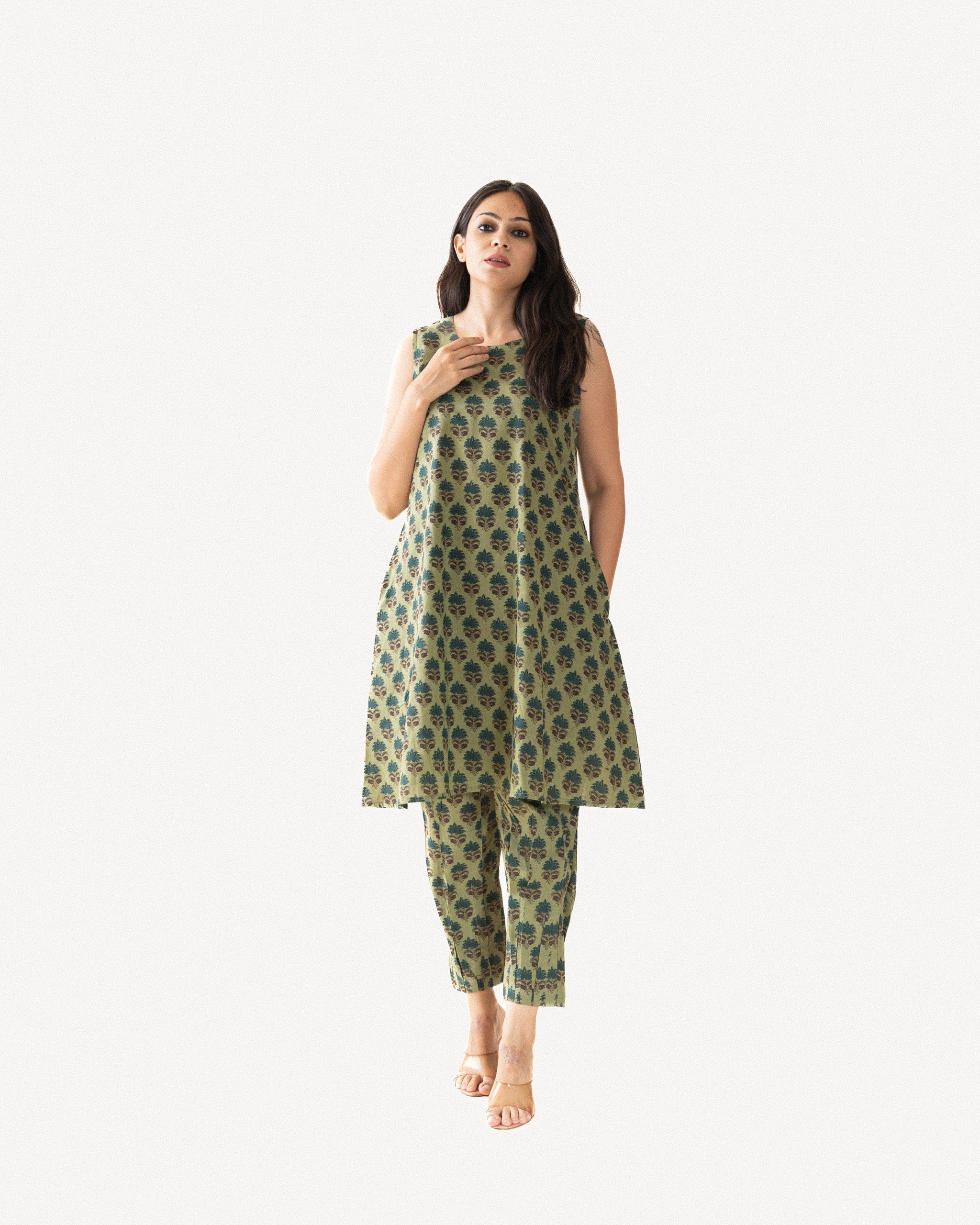 drishti β kurta & pants