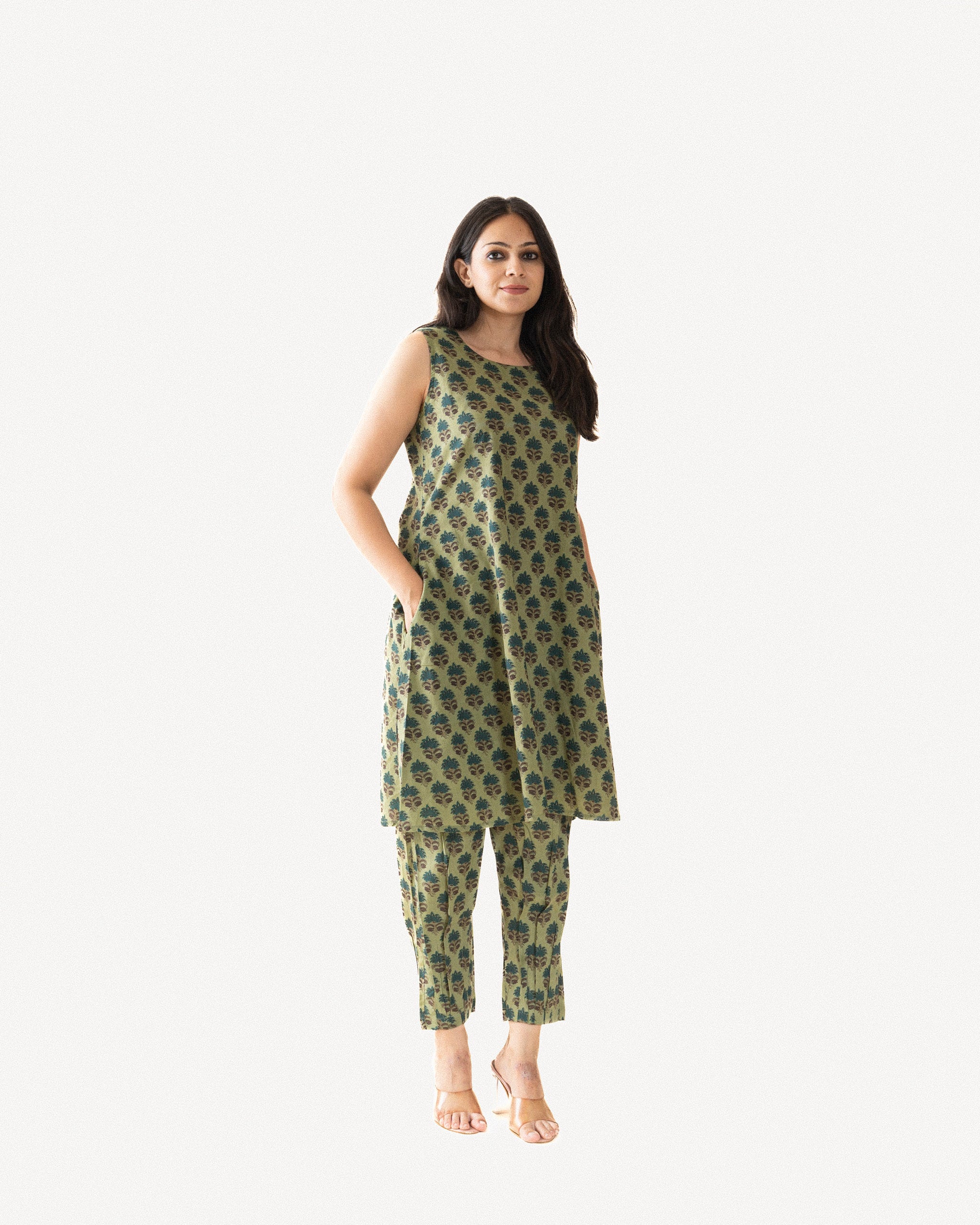 drishti β kurta & pants