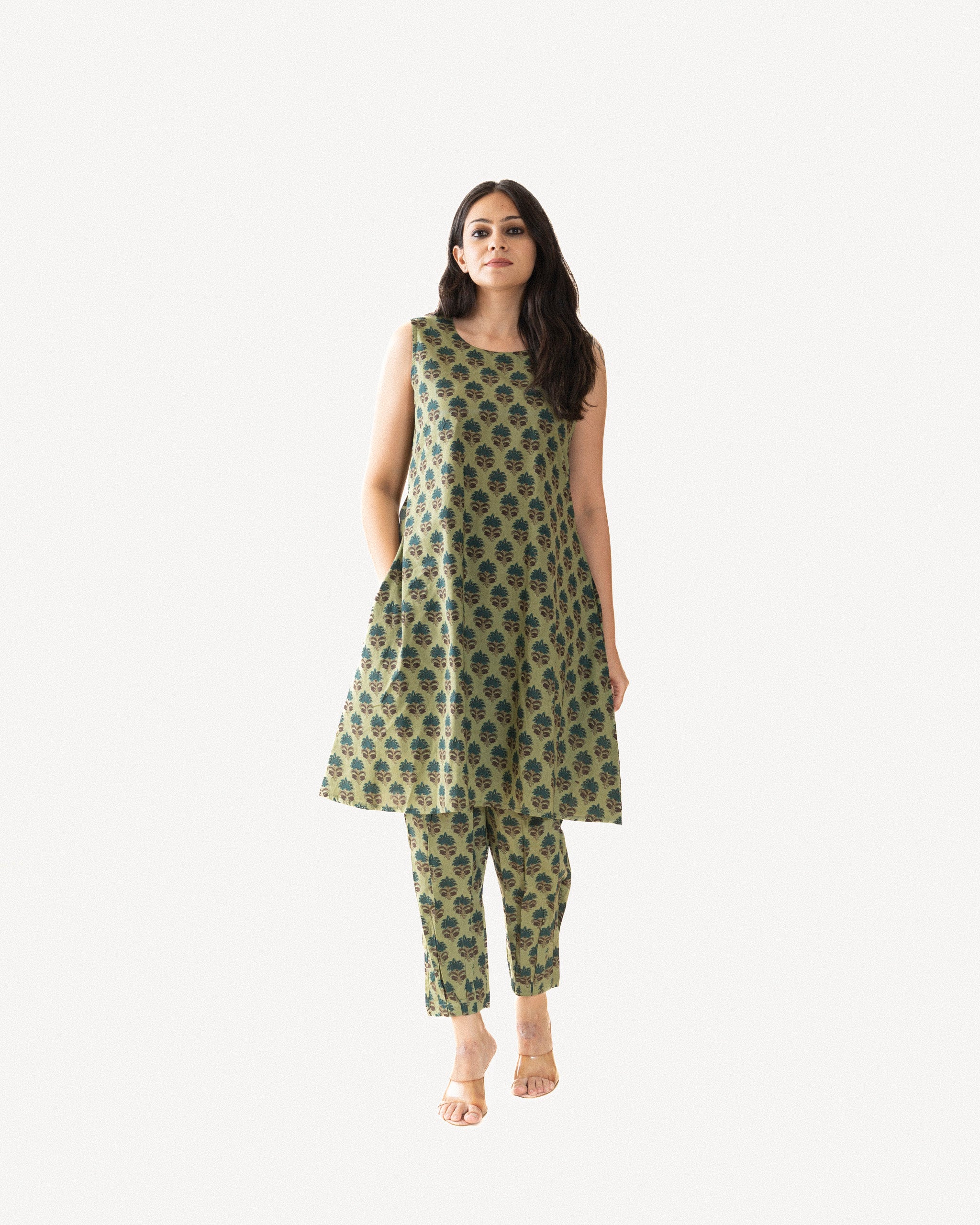 drishti β kurta & pants