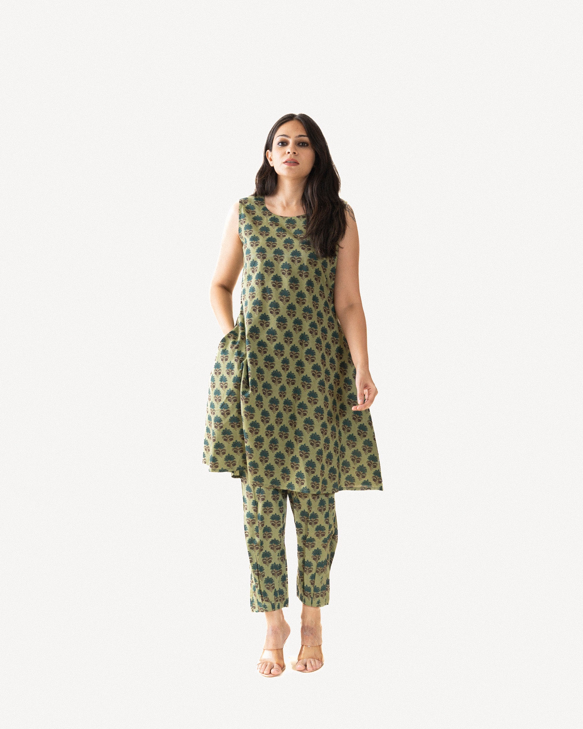 drishti β kurta & pants