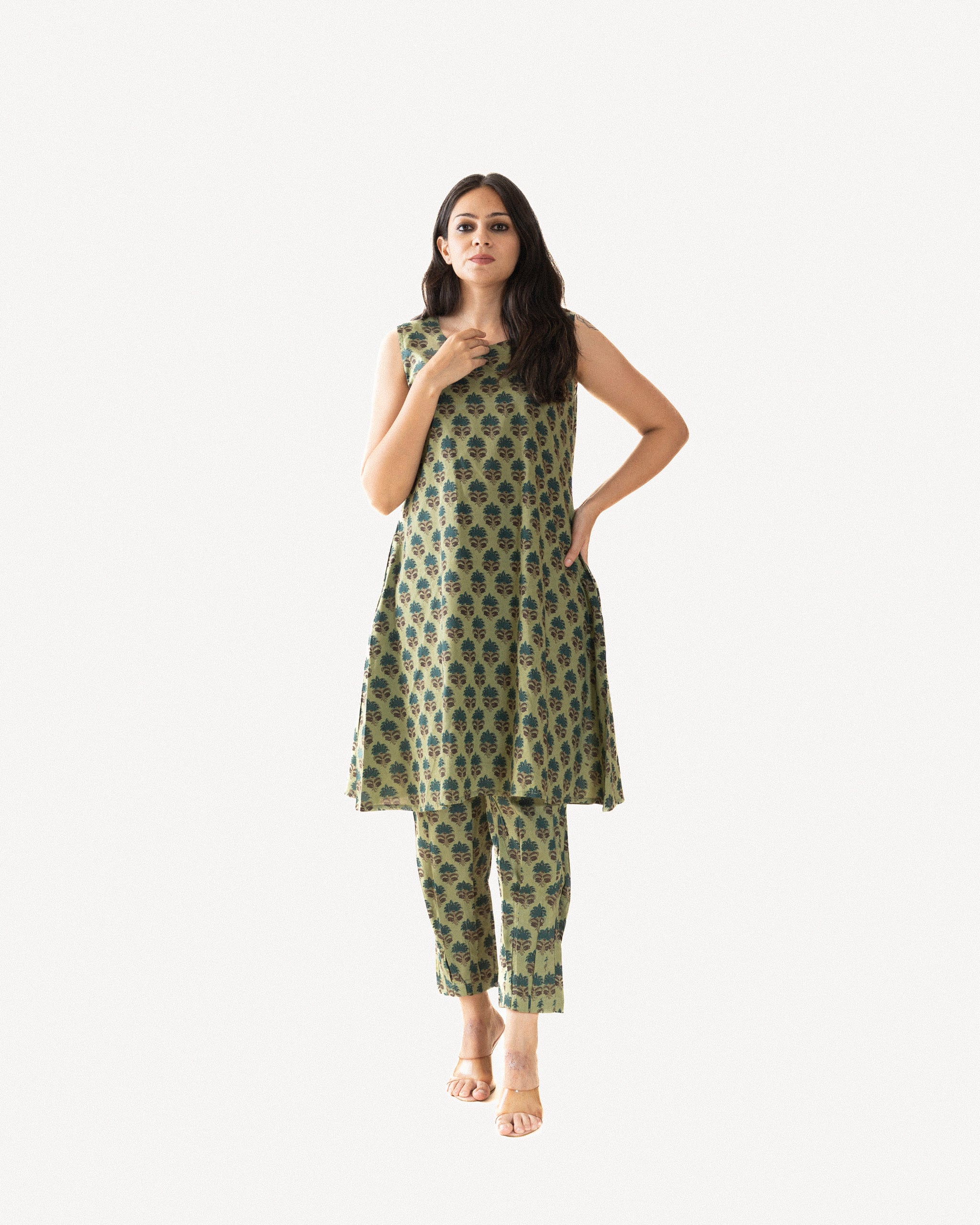 drishti β kurta & pants