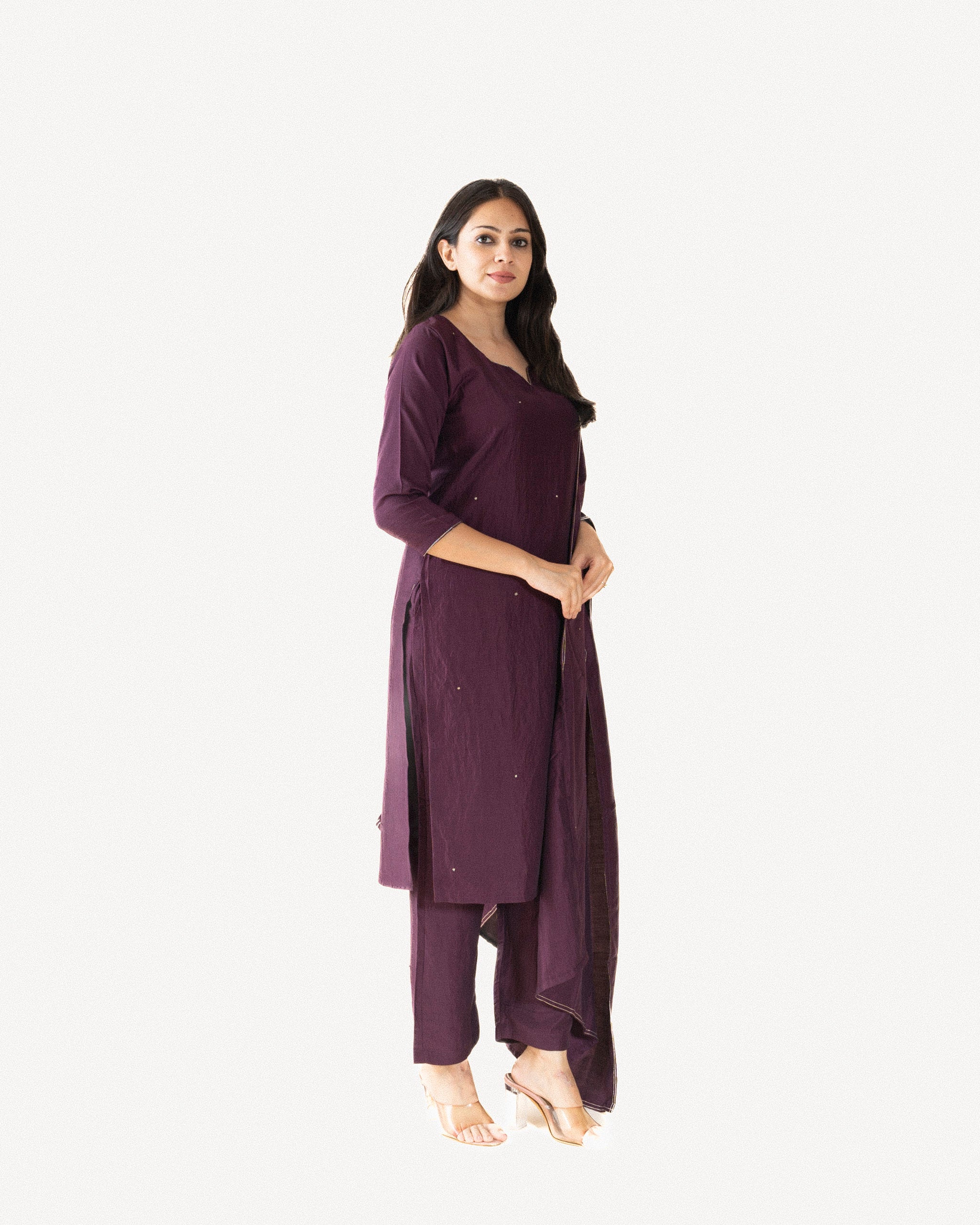arz β kurta, pants & dupatta