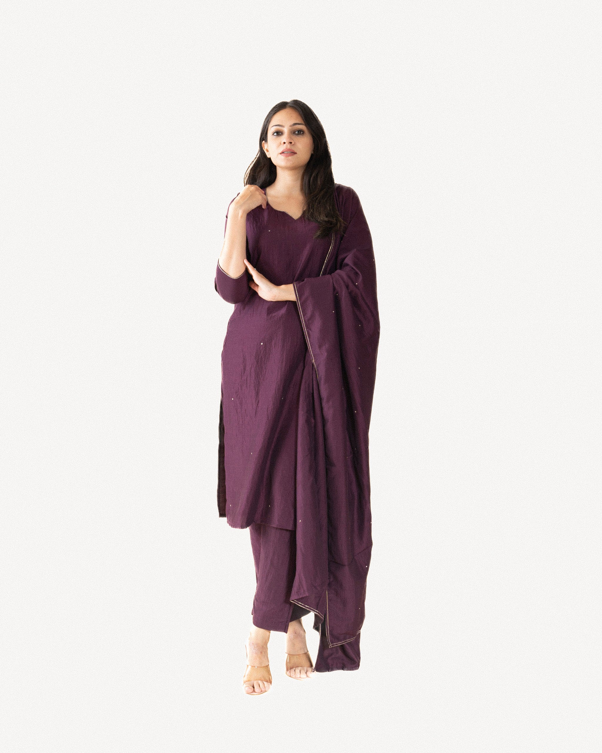 arz β kurta, pants & dupatta