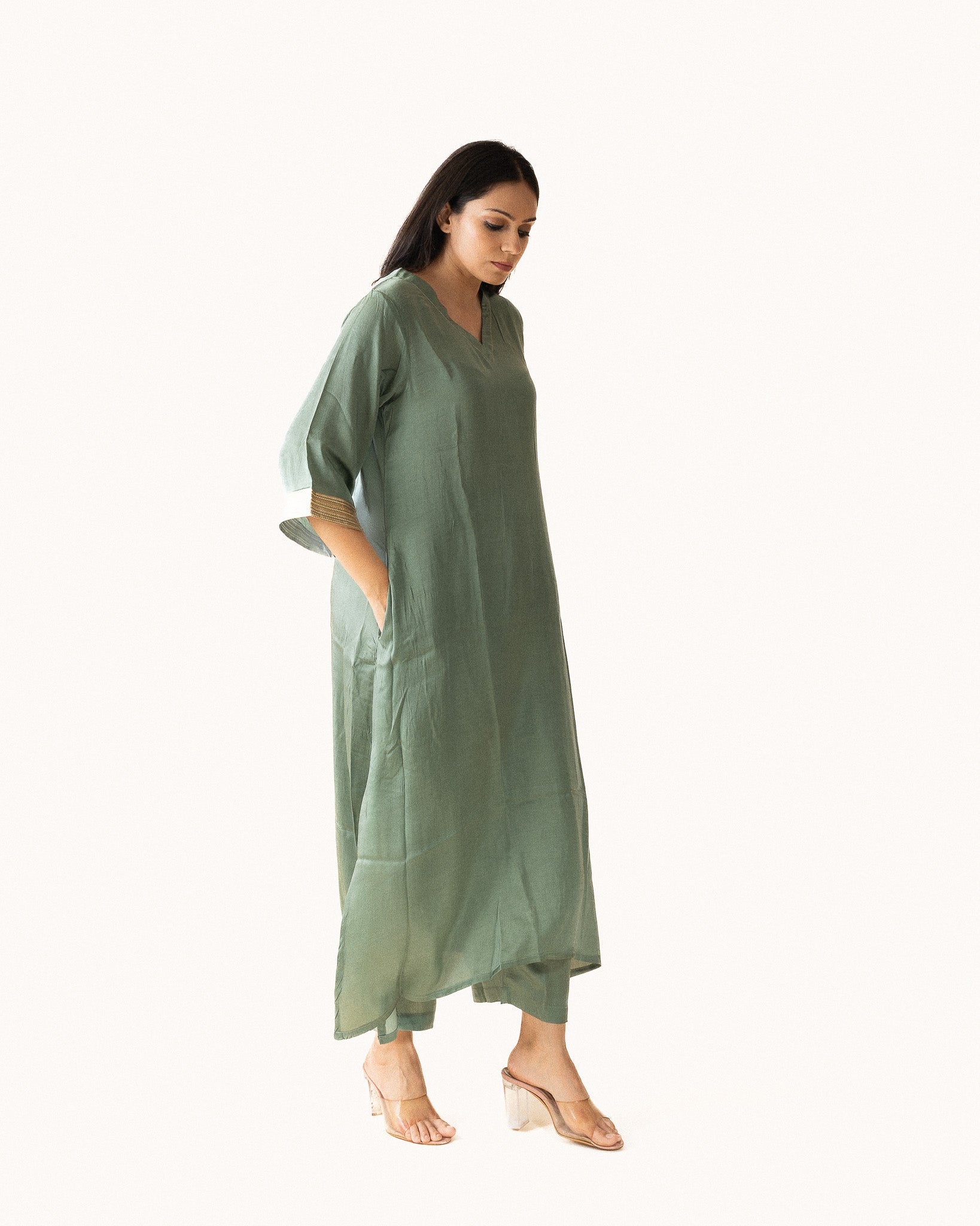 nazar β kurta & pants
