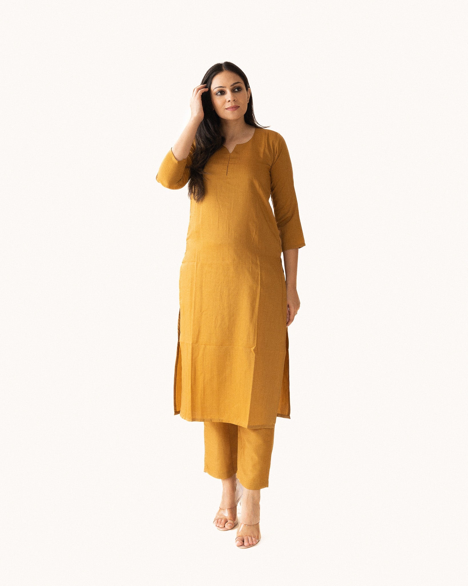 resham β kurta & pants