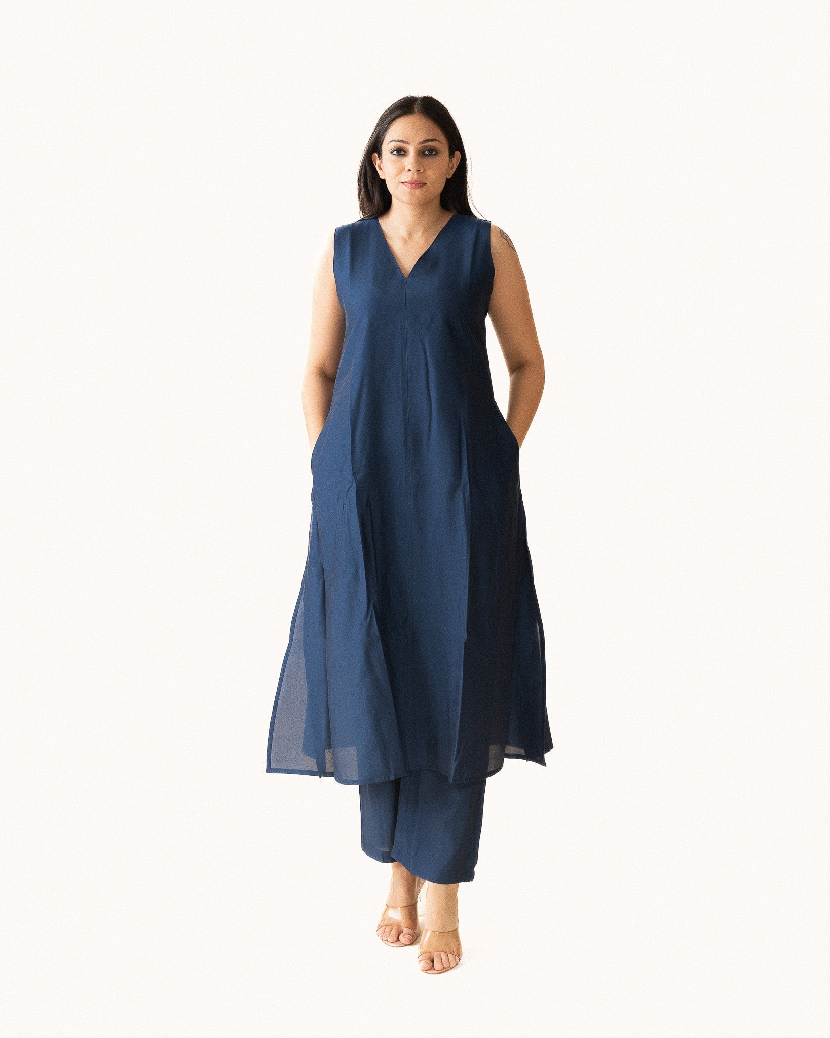 neel β kurta & pants