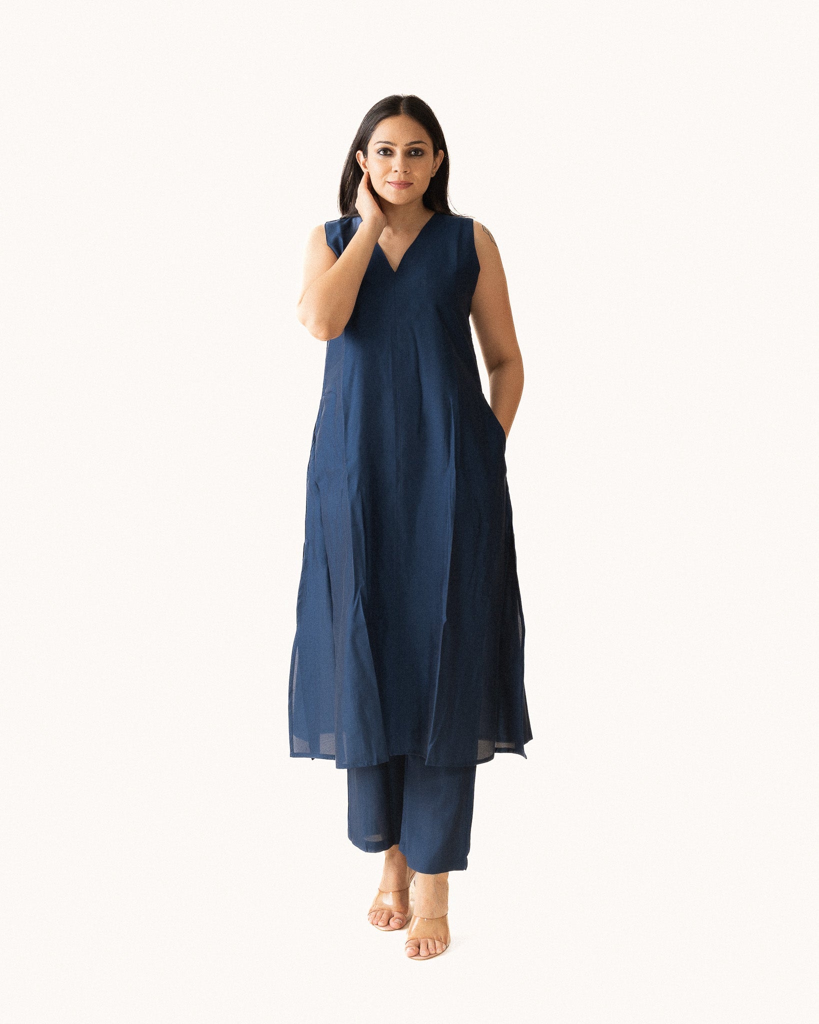 neel β kurta & pants