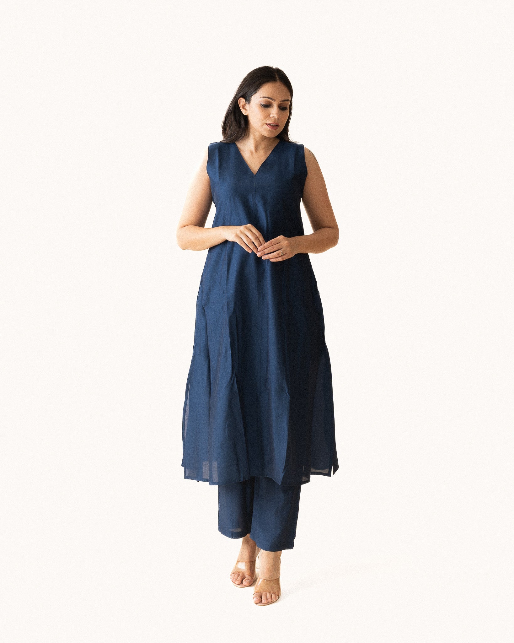 neel β kurta & pants