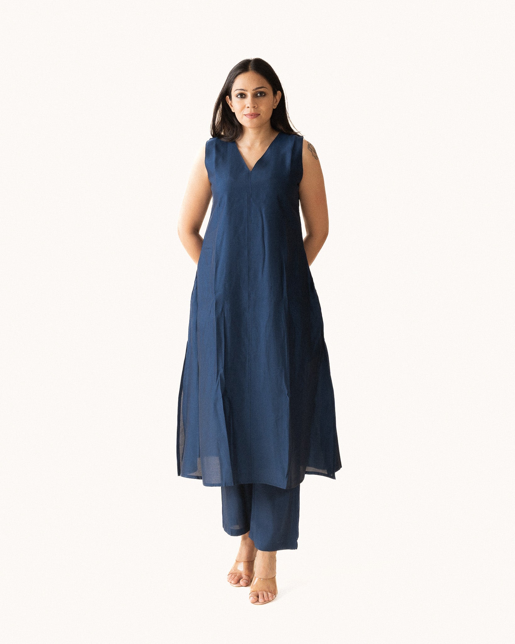 neel β kurta & pants