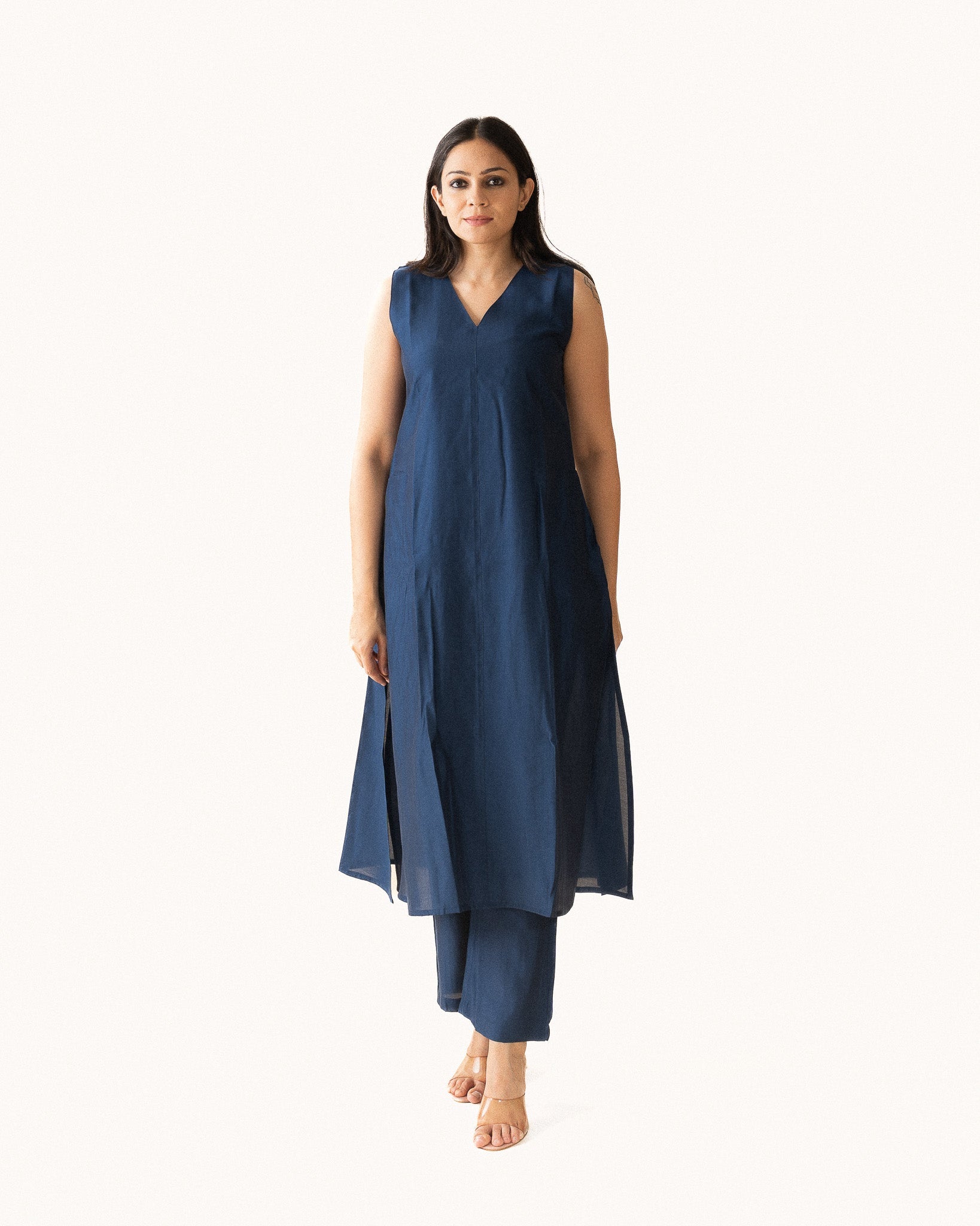 neel β kurta & pants