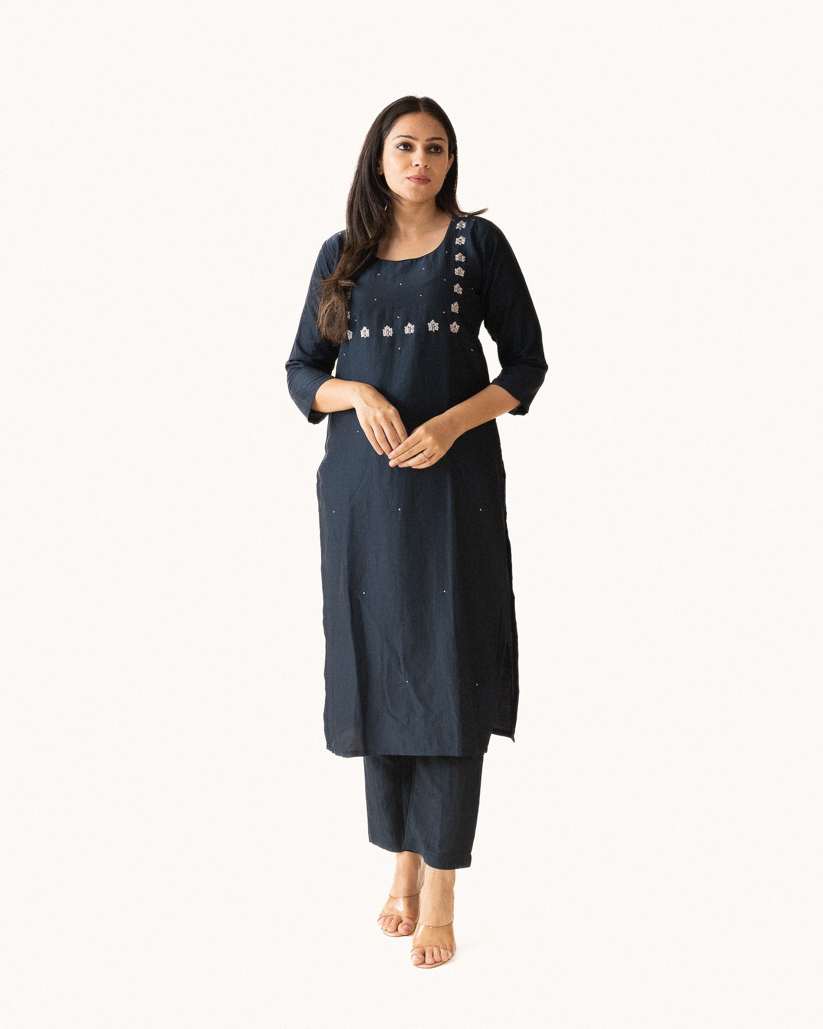 disha β kurta & pants