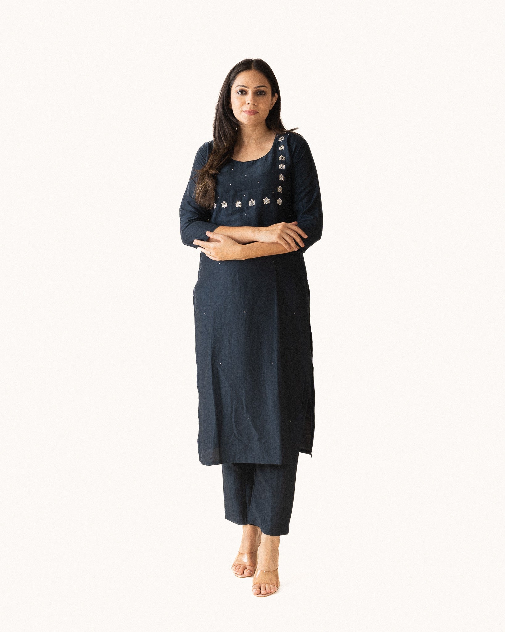 disha β kurta & pants