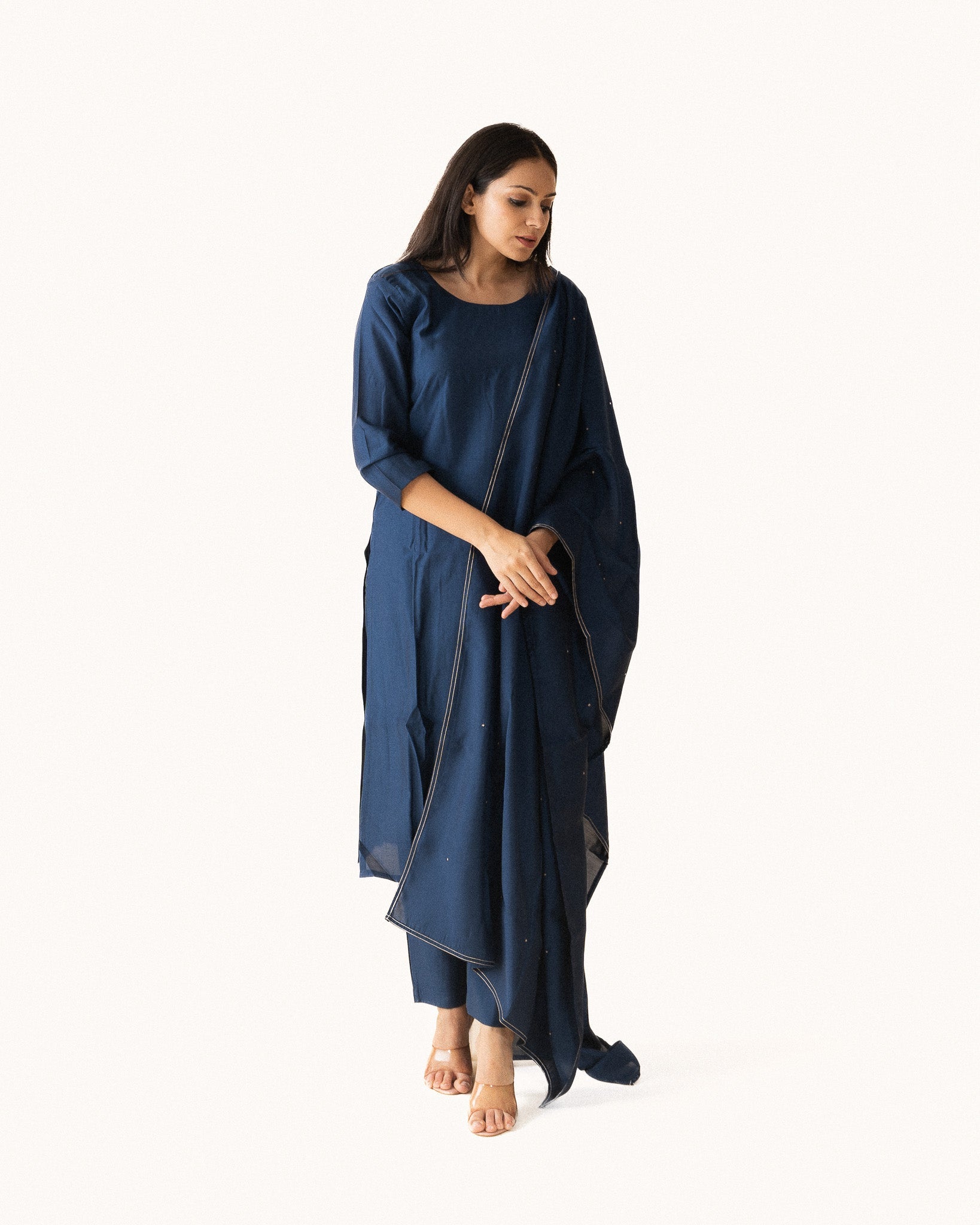 tirth β kurta, pants & dupatta
