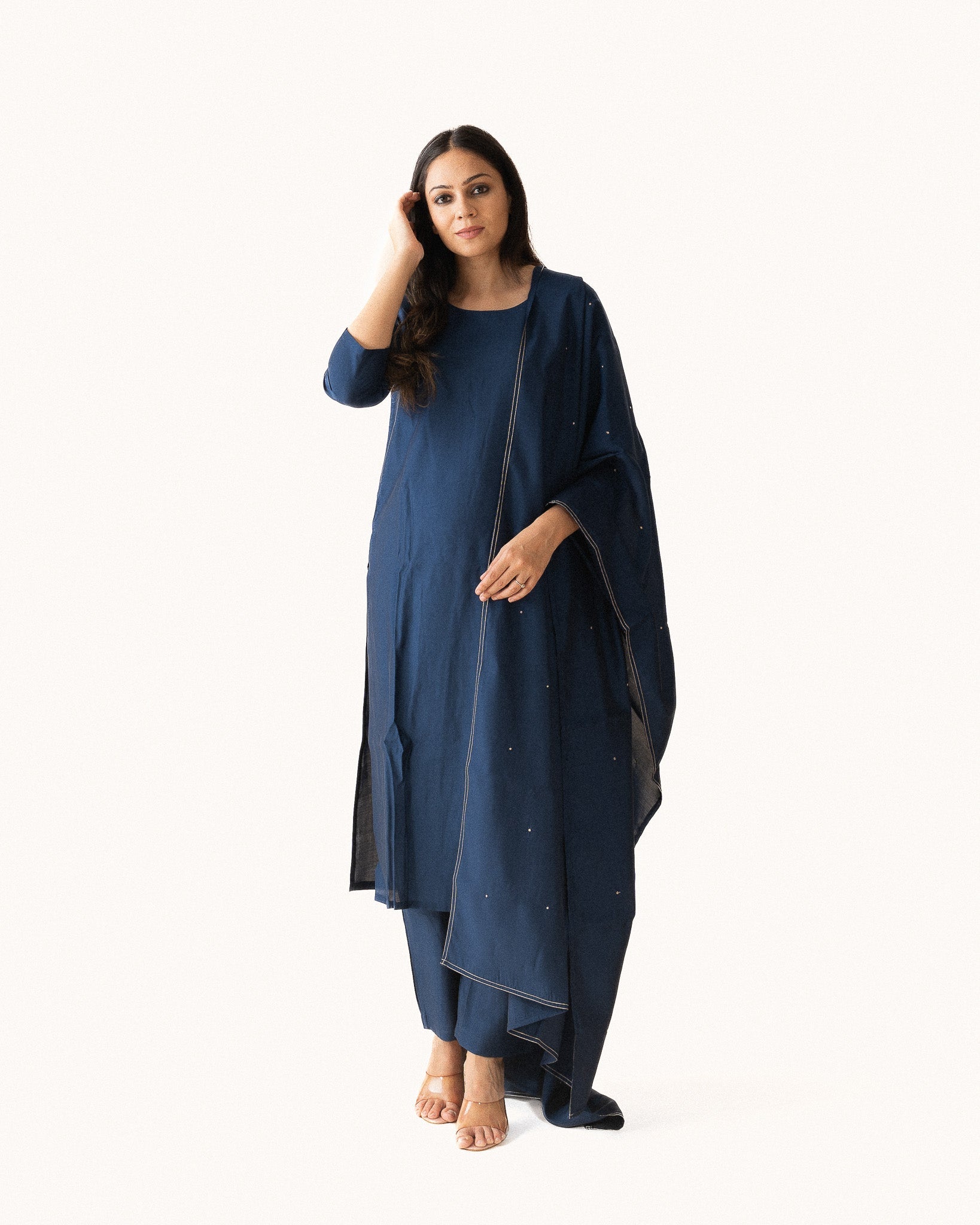 tirth β kurta, pants & dupatta