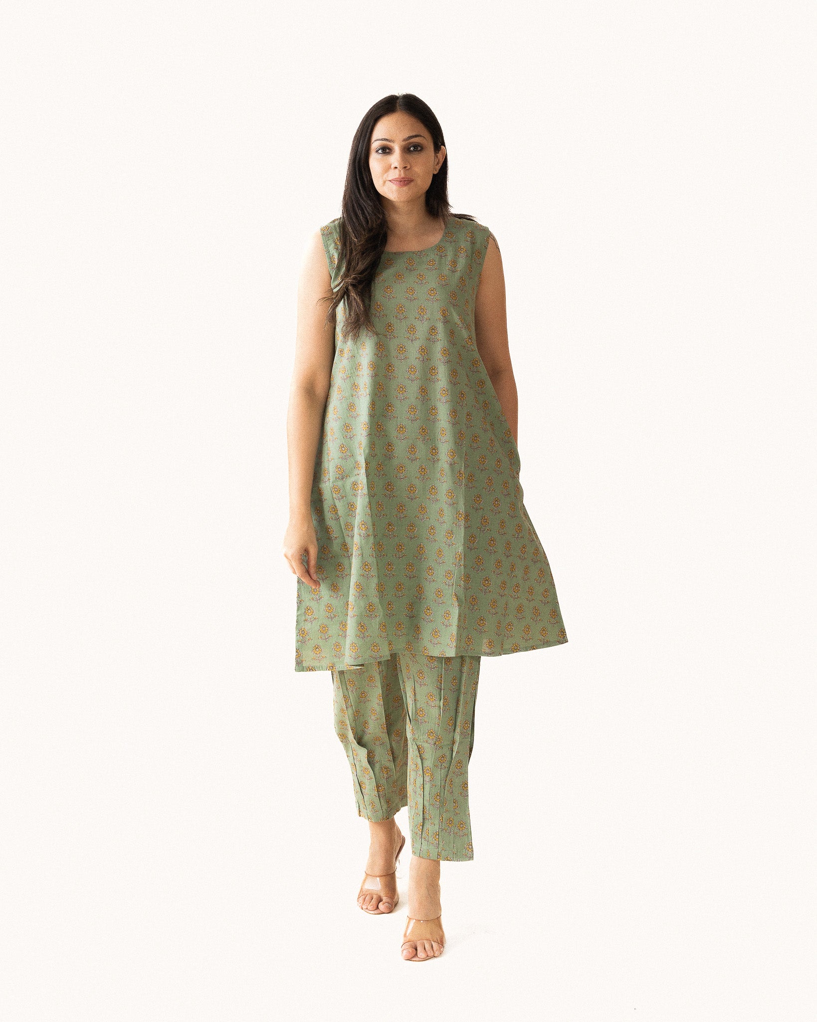 champa β kurta & pants