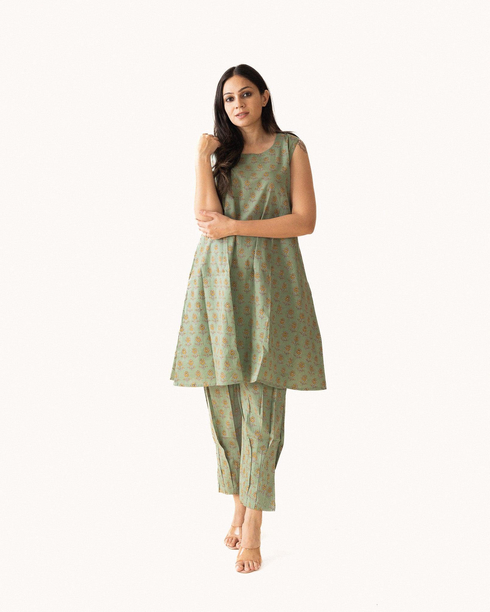 champa β kurta & pants