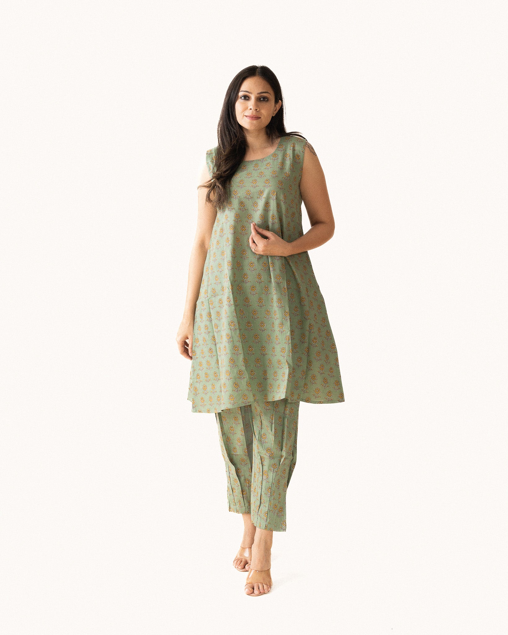 champa β kurta & pants