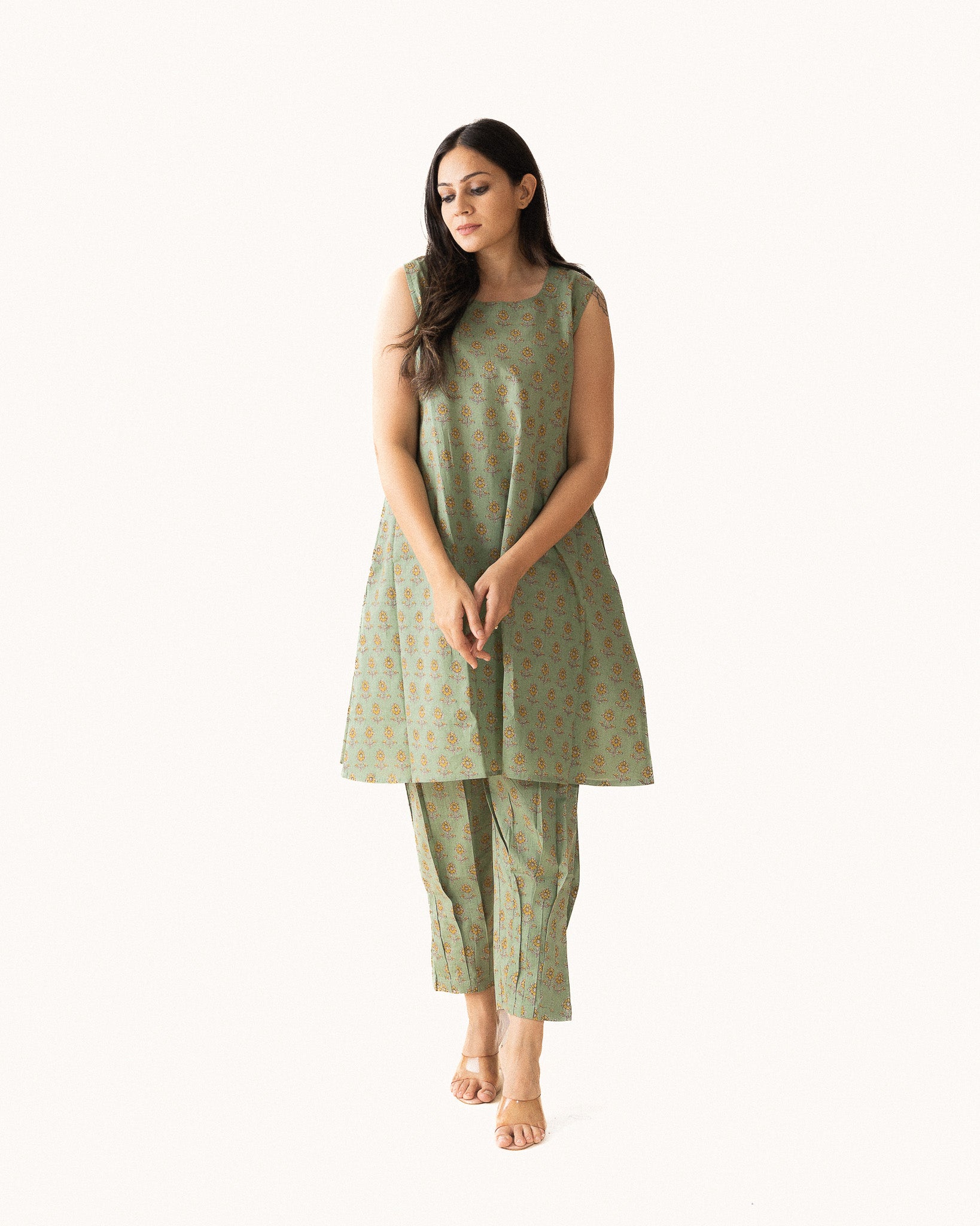 champa β kurta & pants