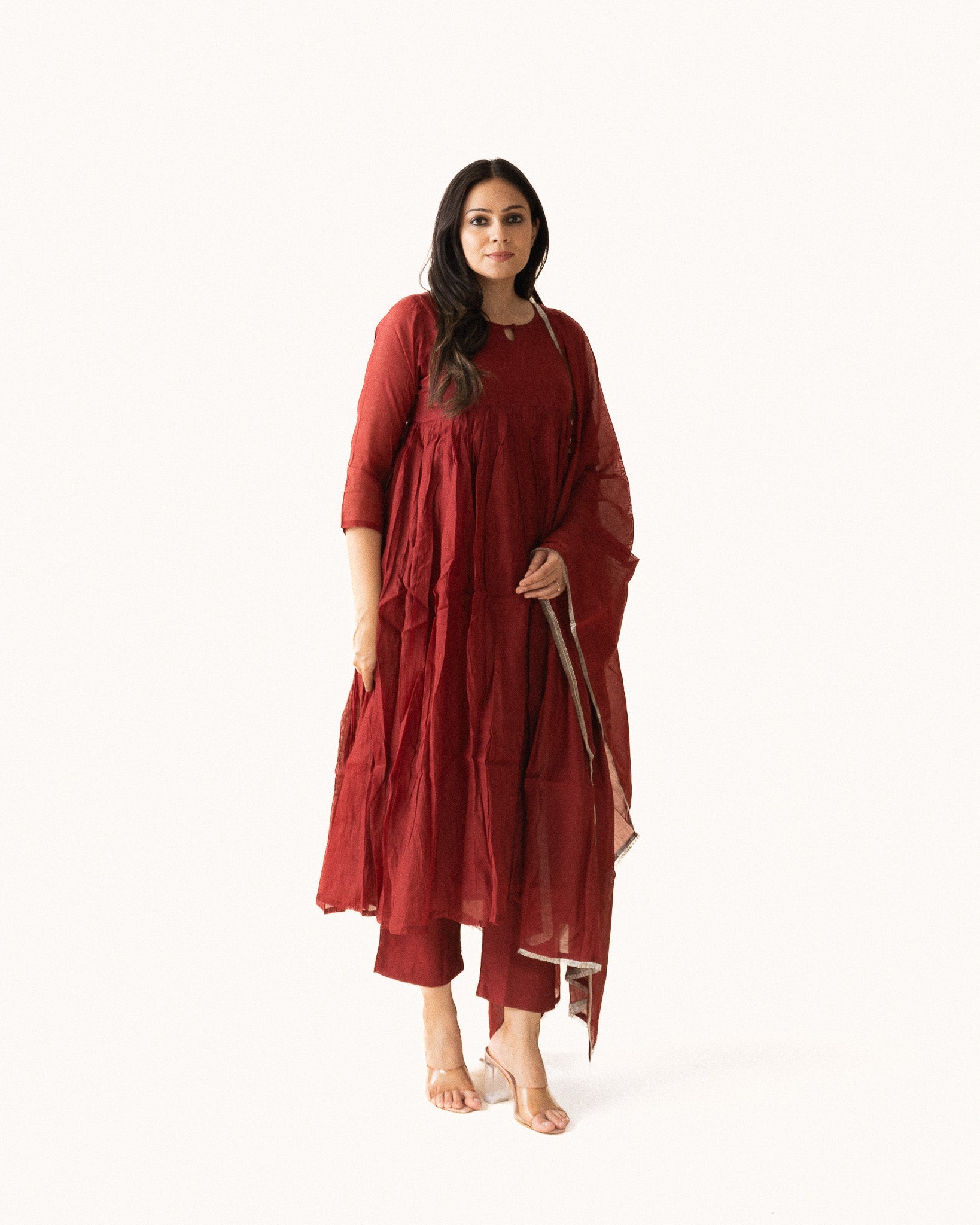 jhoom β kurta, pants & dupatta