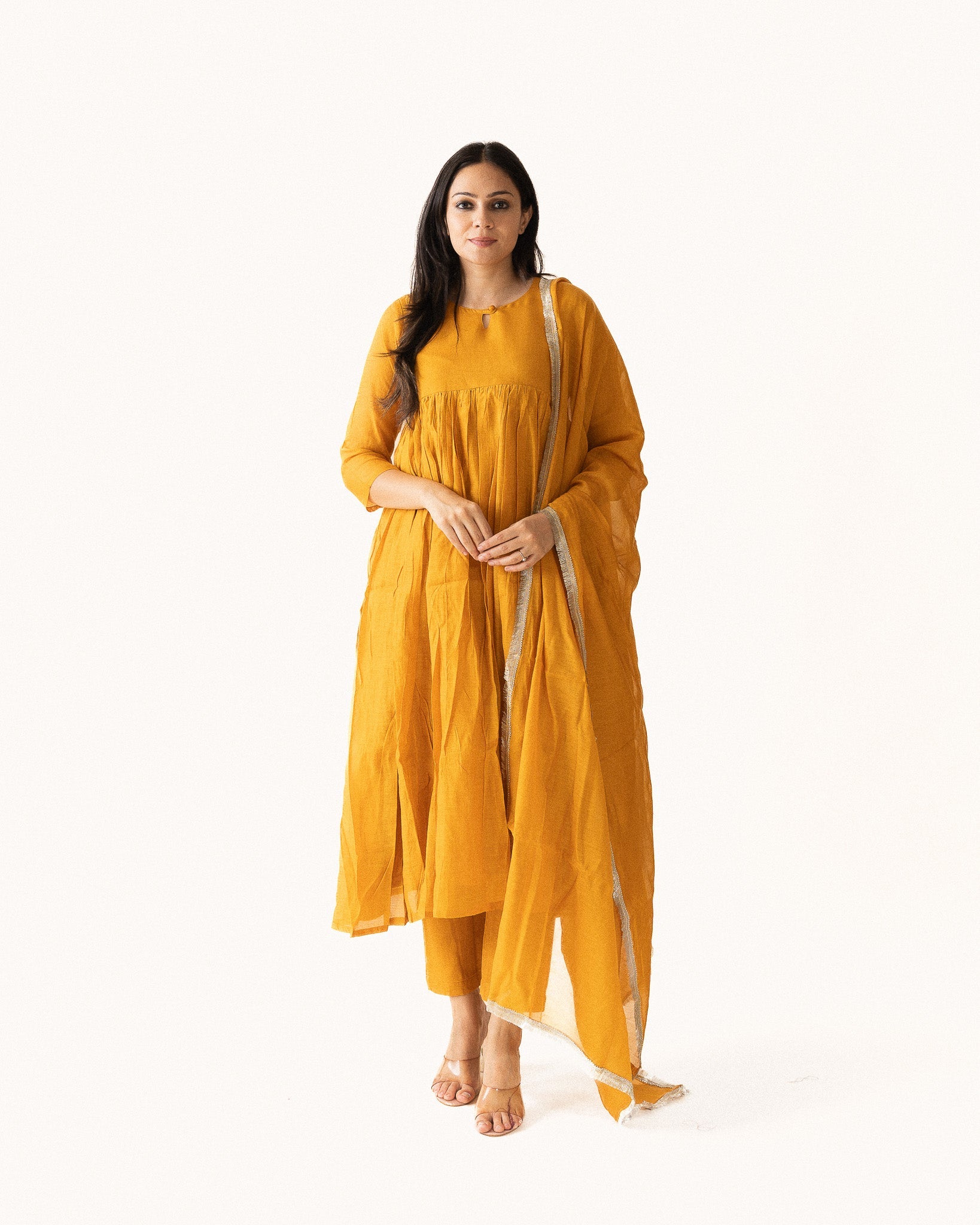 barsana β kurta, pants & dupatta