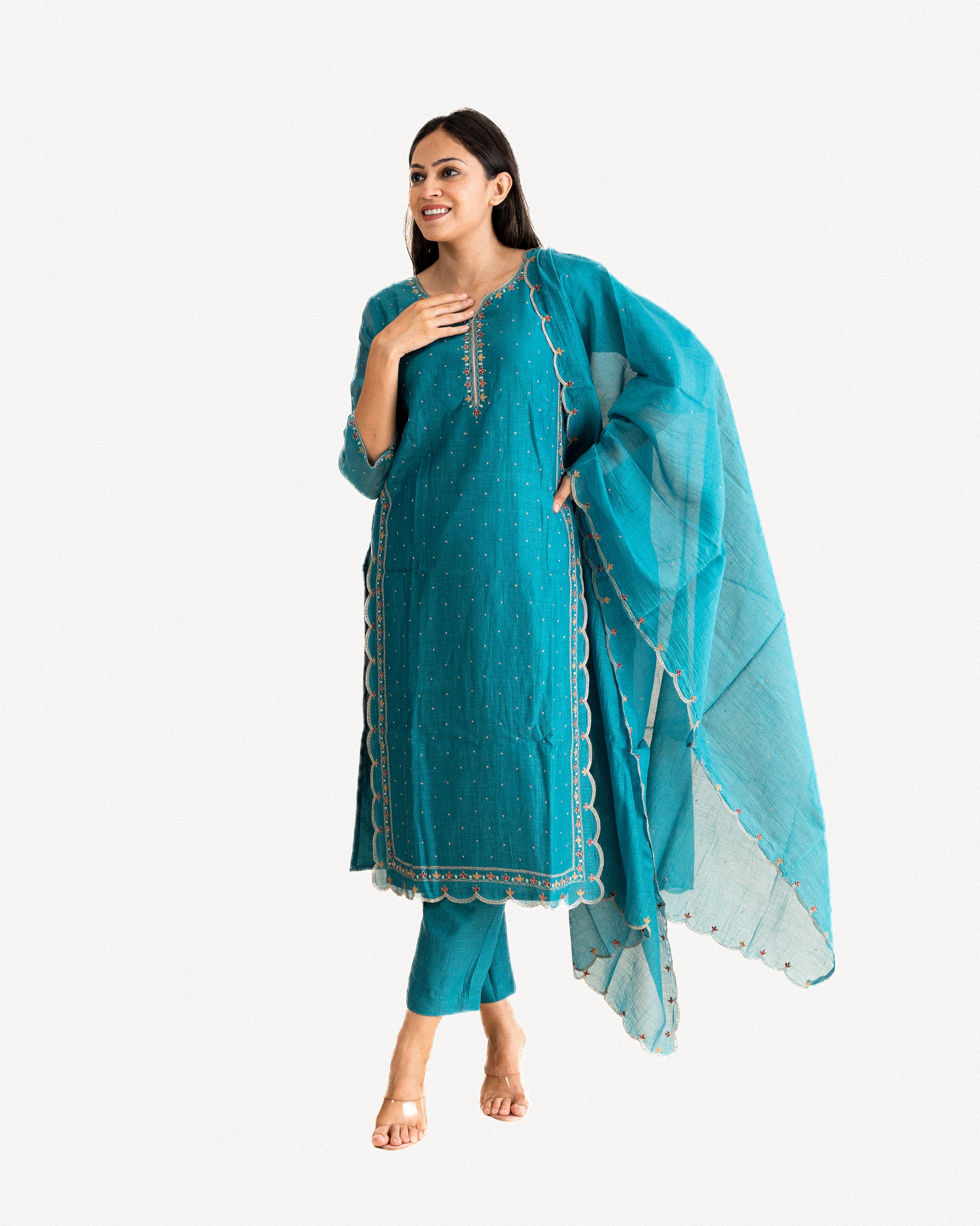 vaayu β kurta, pants & dupatta