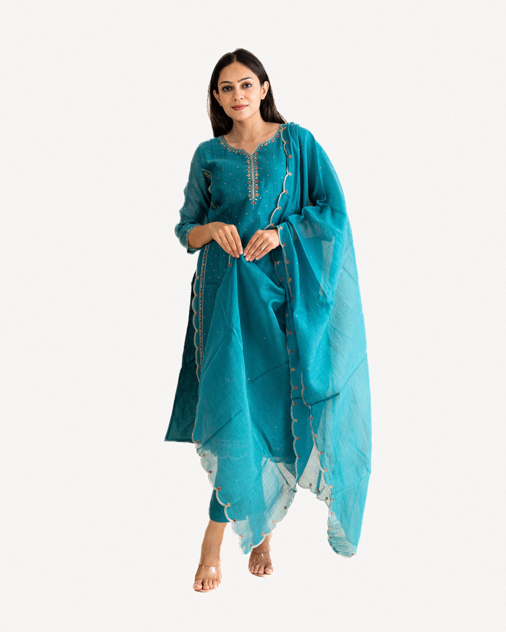 vaayu β kurta, pants & dupatta