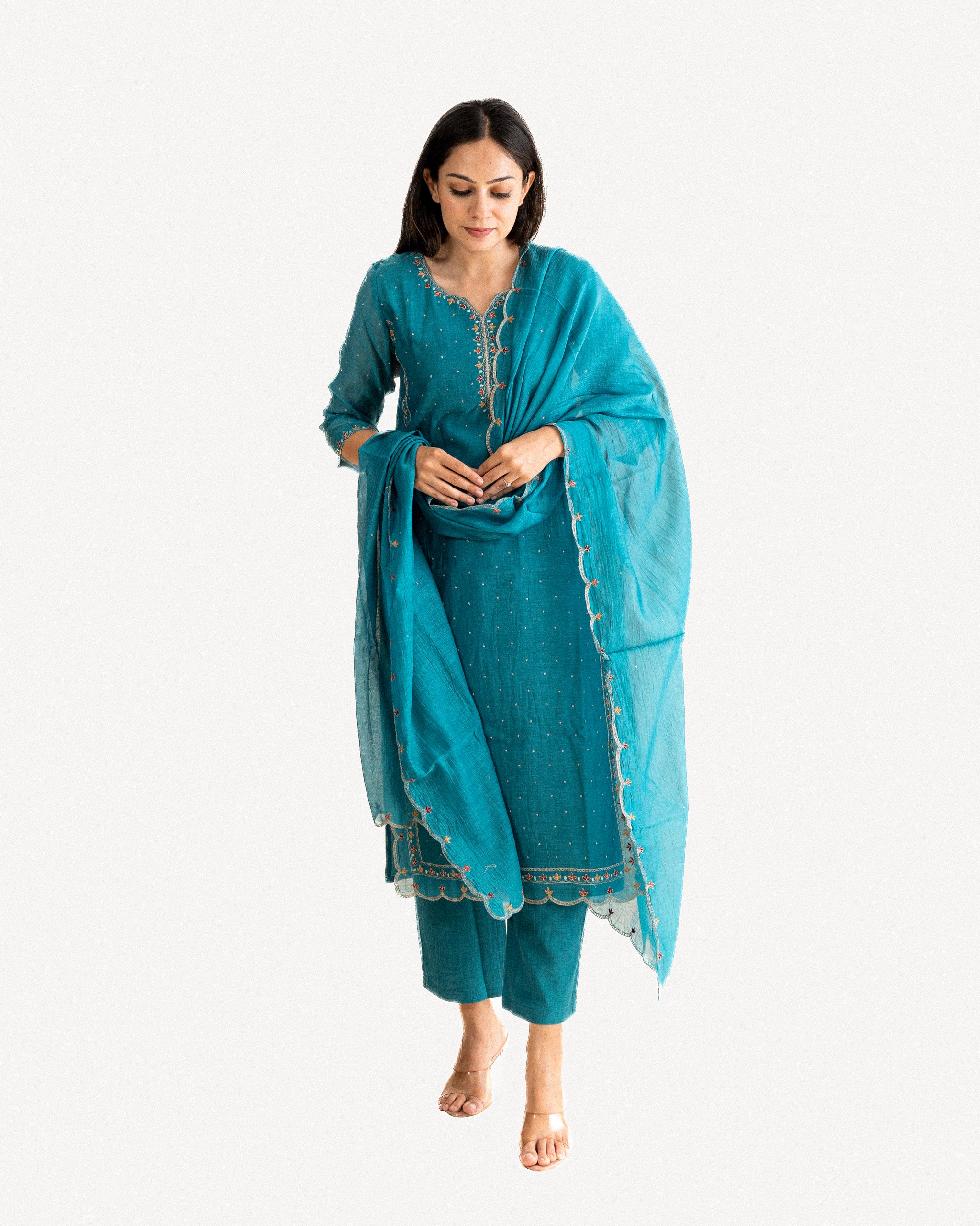vaayu β kurta, pants & dupatta