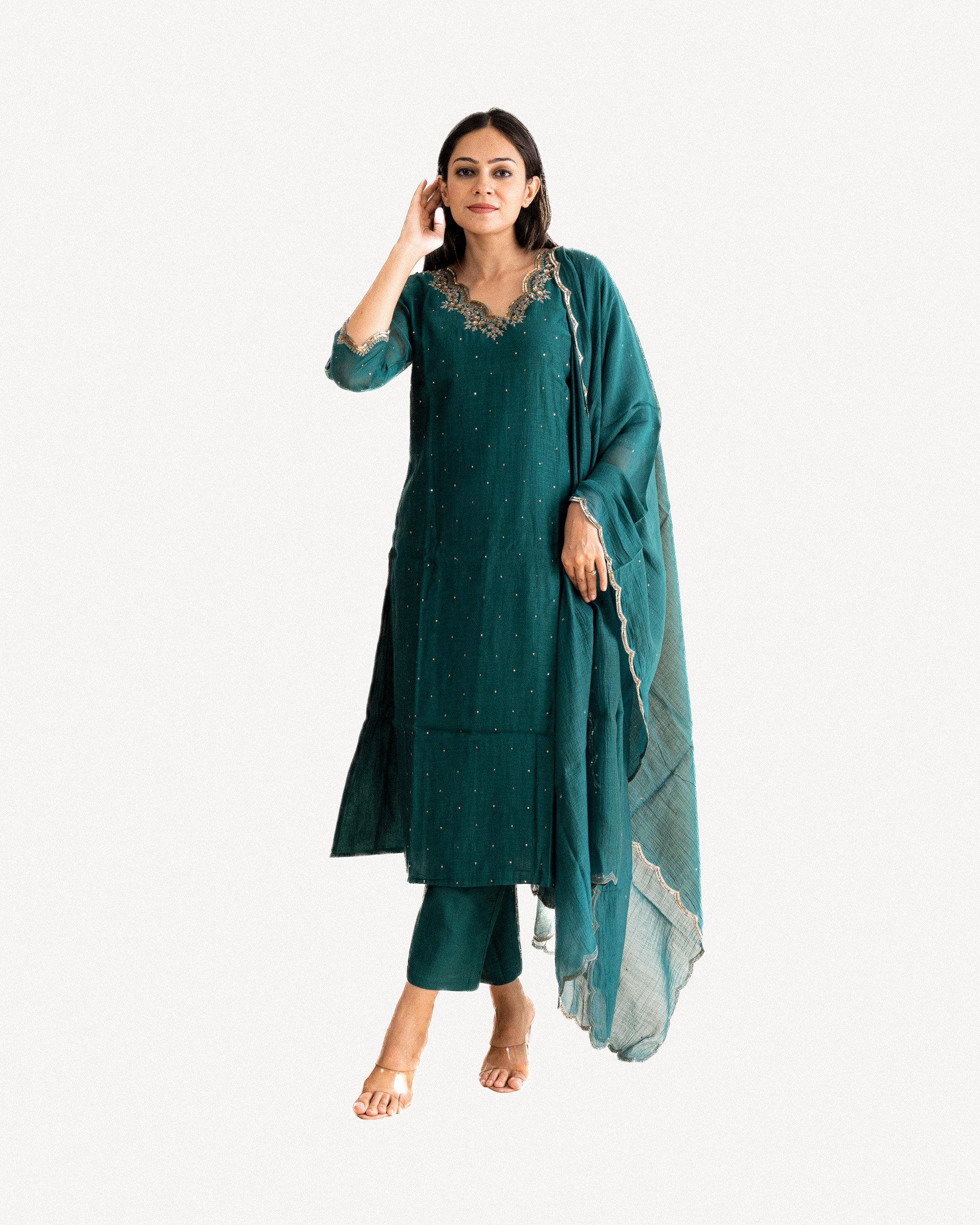 iqra β kurta, pants & dupatta