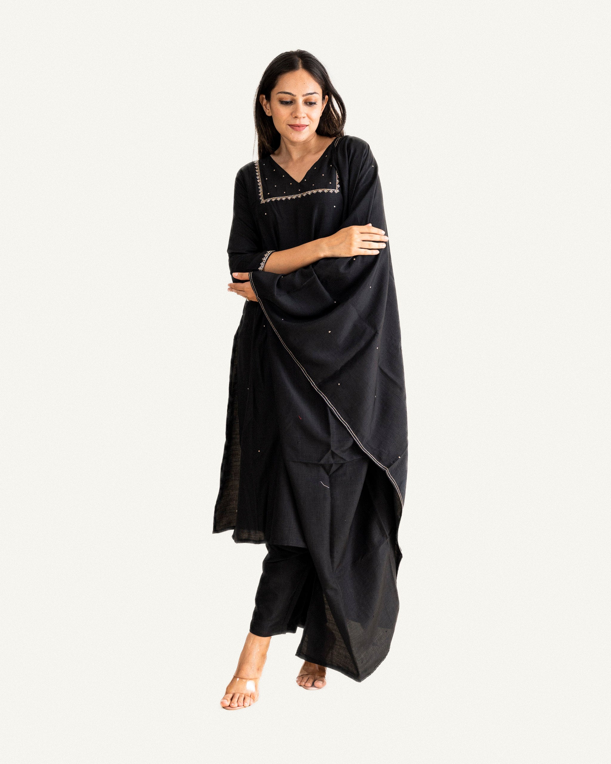 arsa β kurta, pants & dupatta