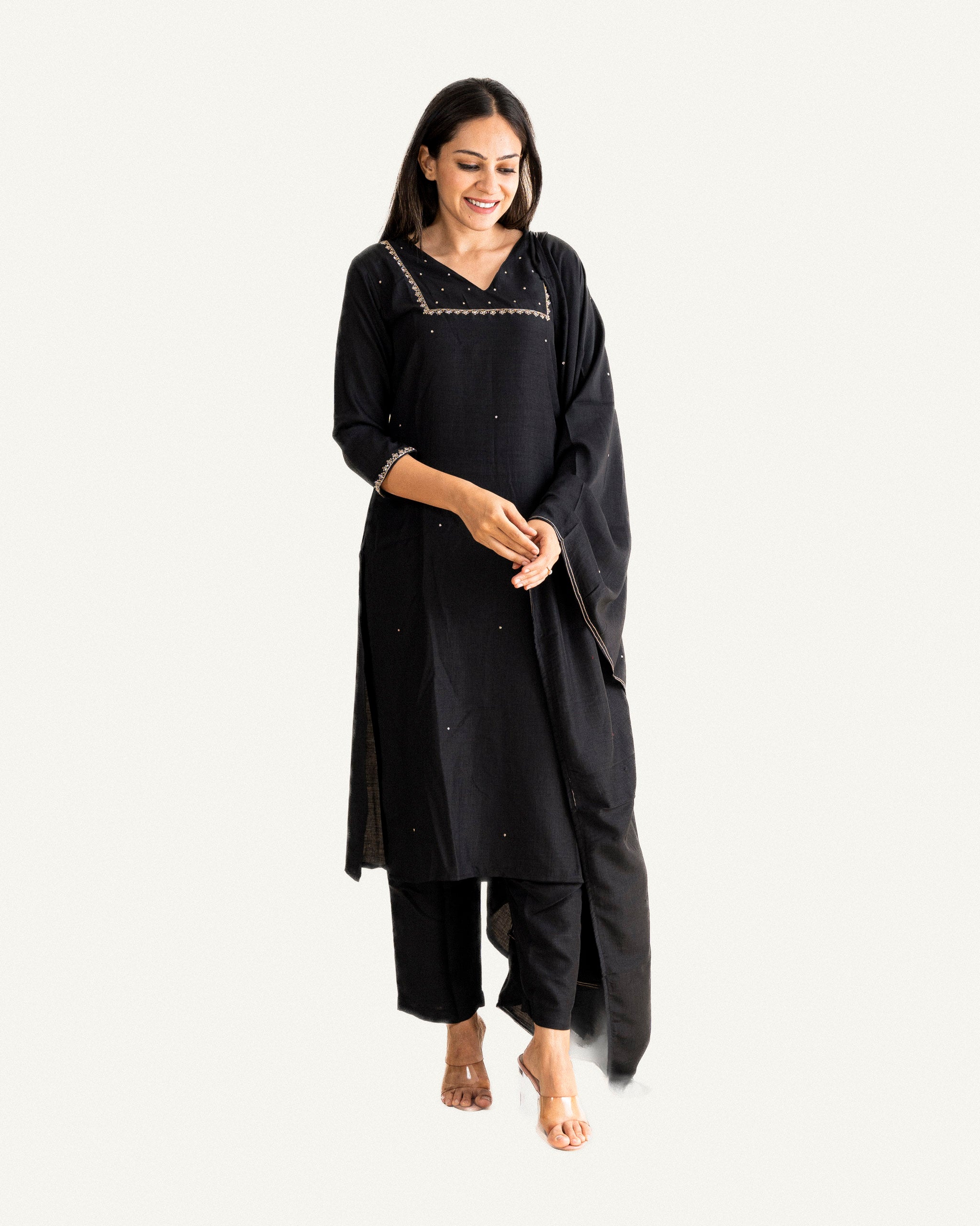 arsa β kurta, pants & dupatta