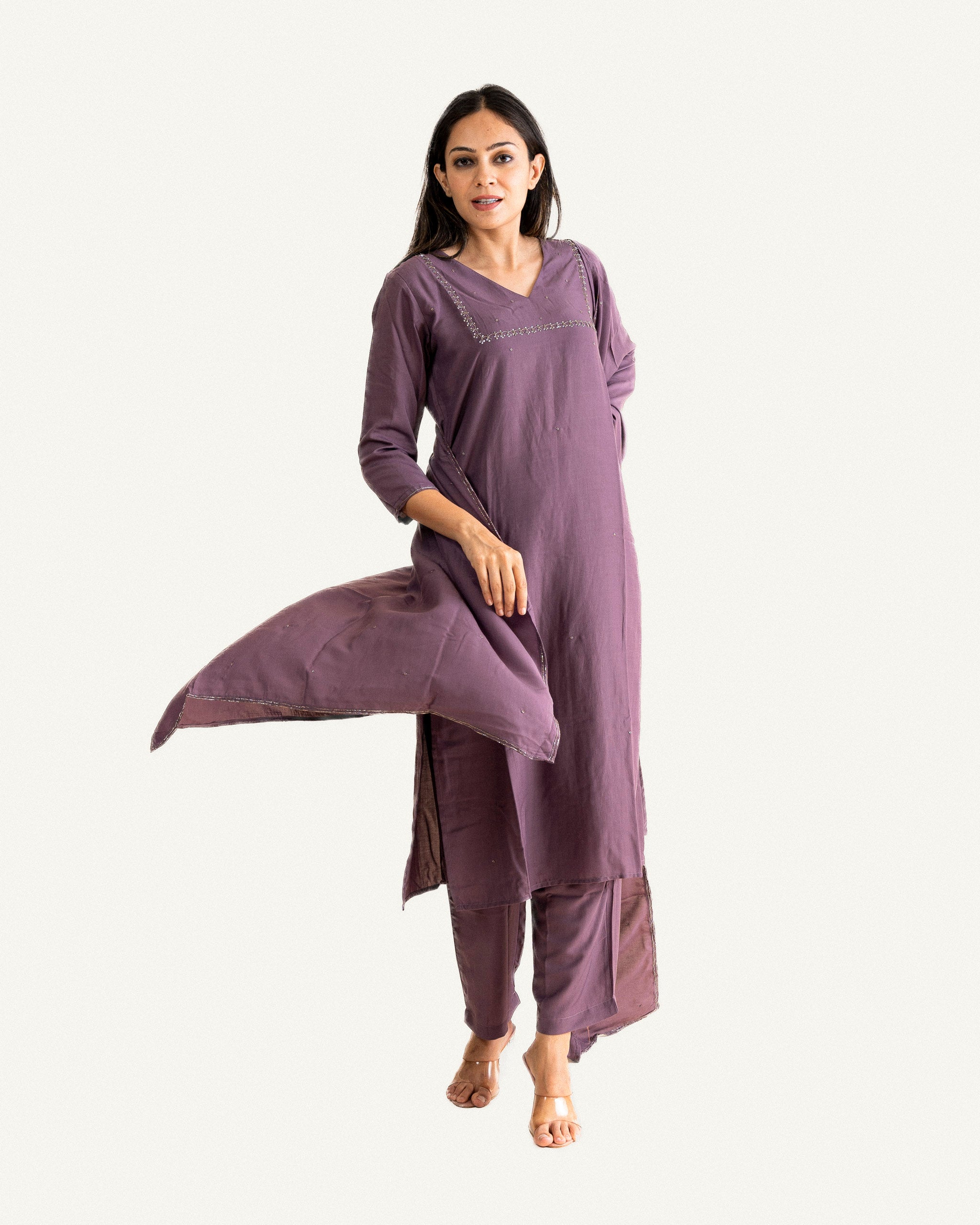 khumaar β kurta, pants & dupatta