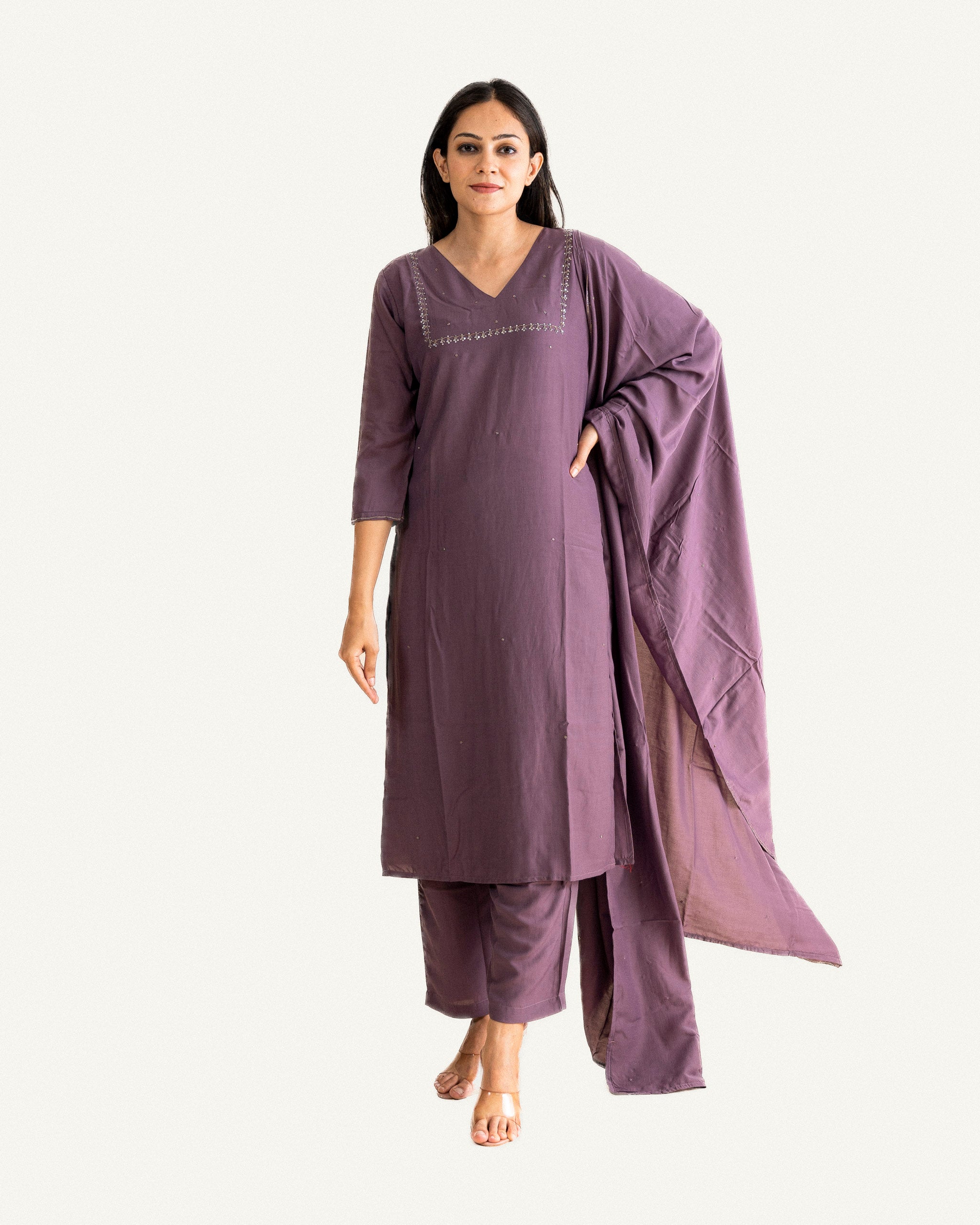 khumaar β kurta, pants & dupatta