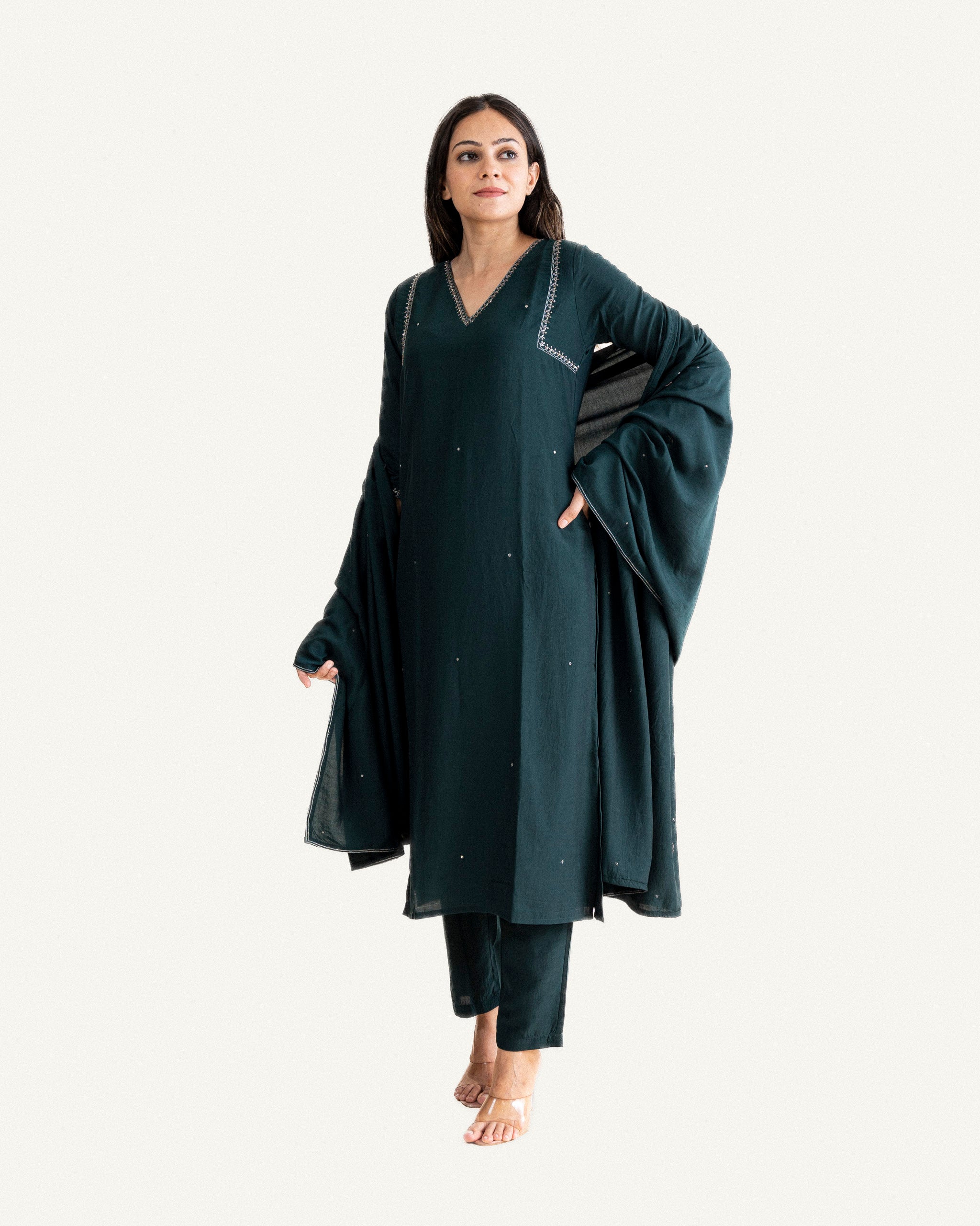 kasak β kurta, pants & dupatta