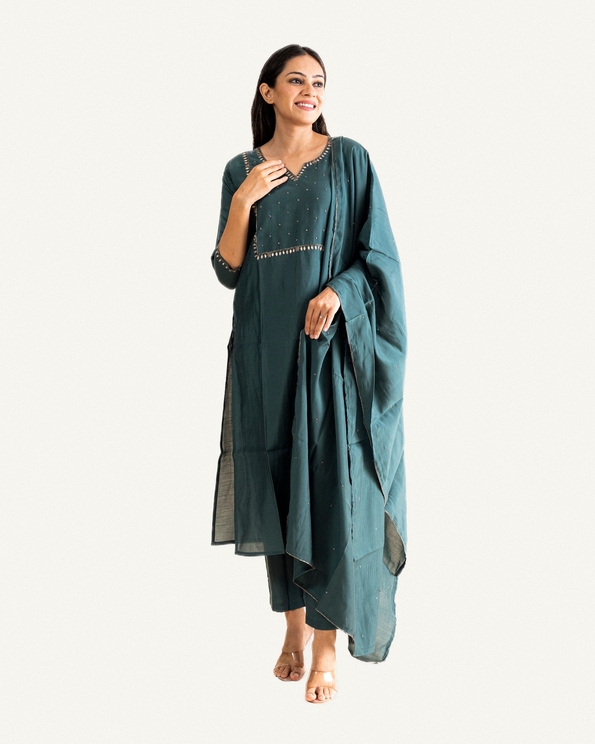 nikashi β kurta, pants & dupatta