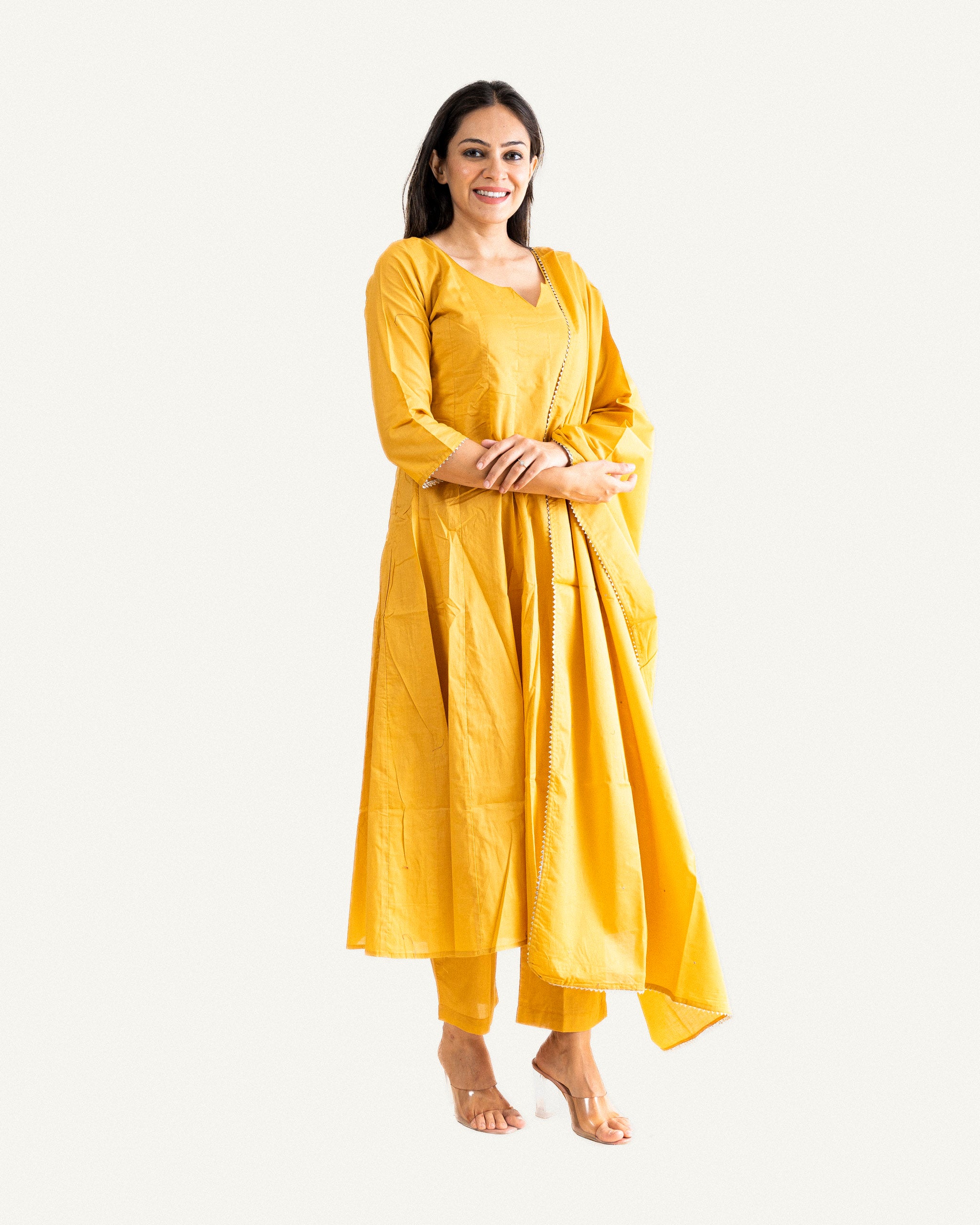 kaaya β kurta, pants & dupatta
