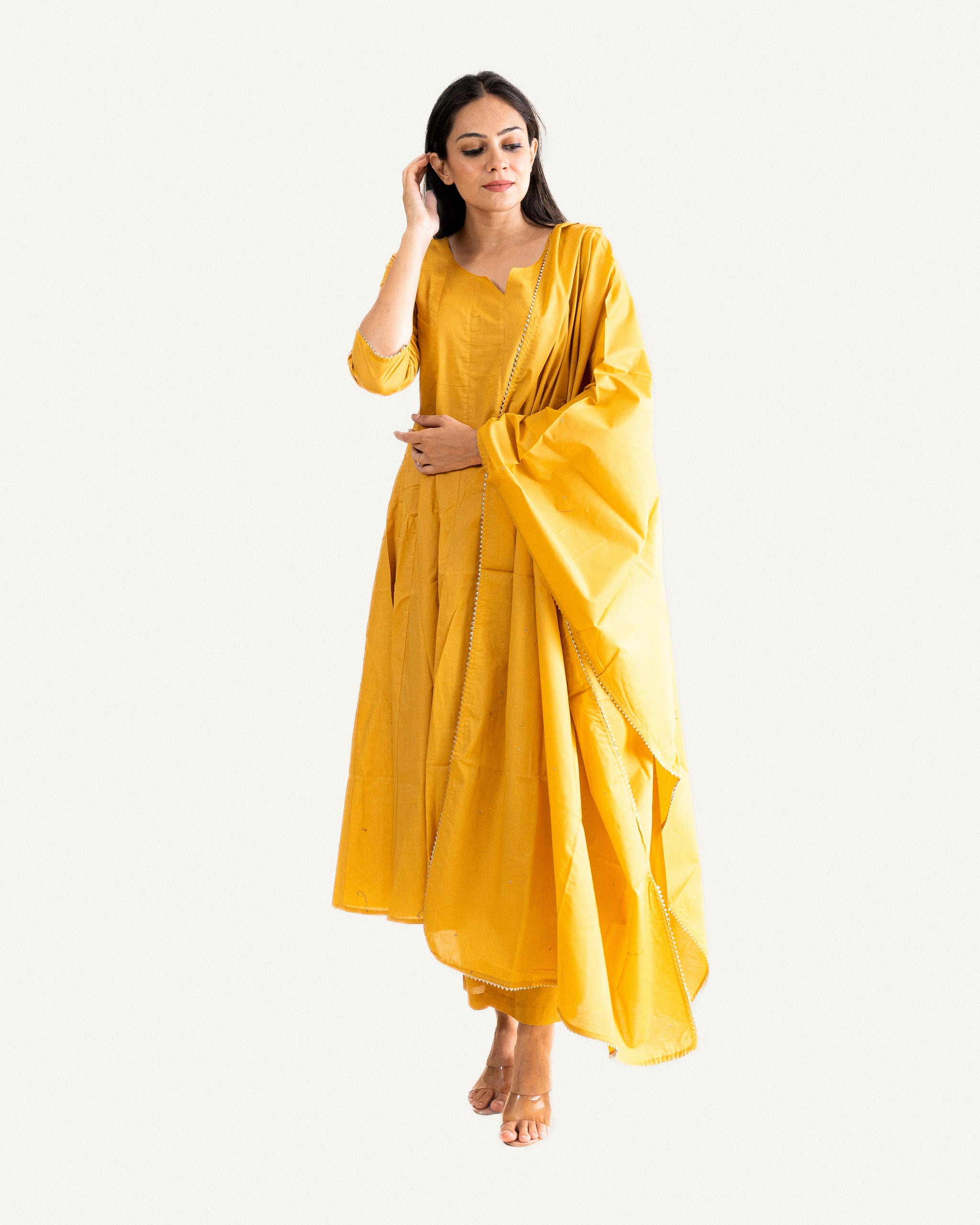 kaaya β kurta, pants & dupatta