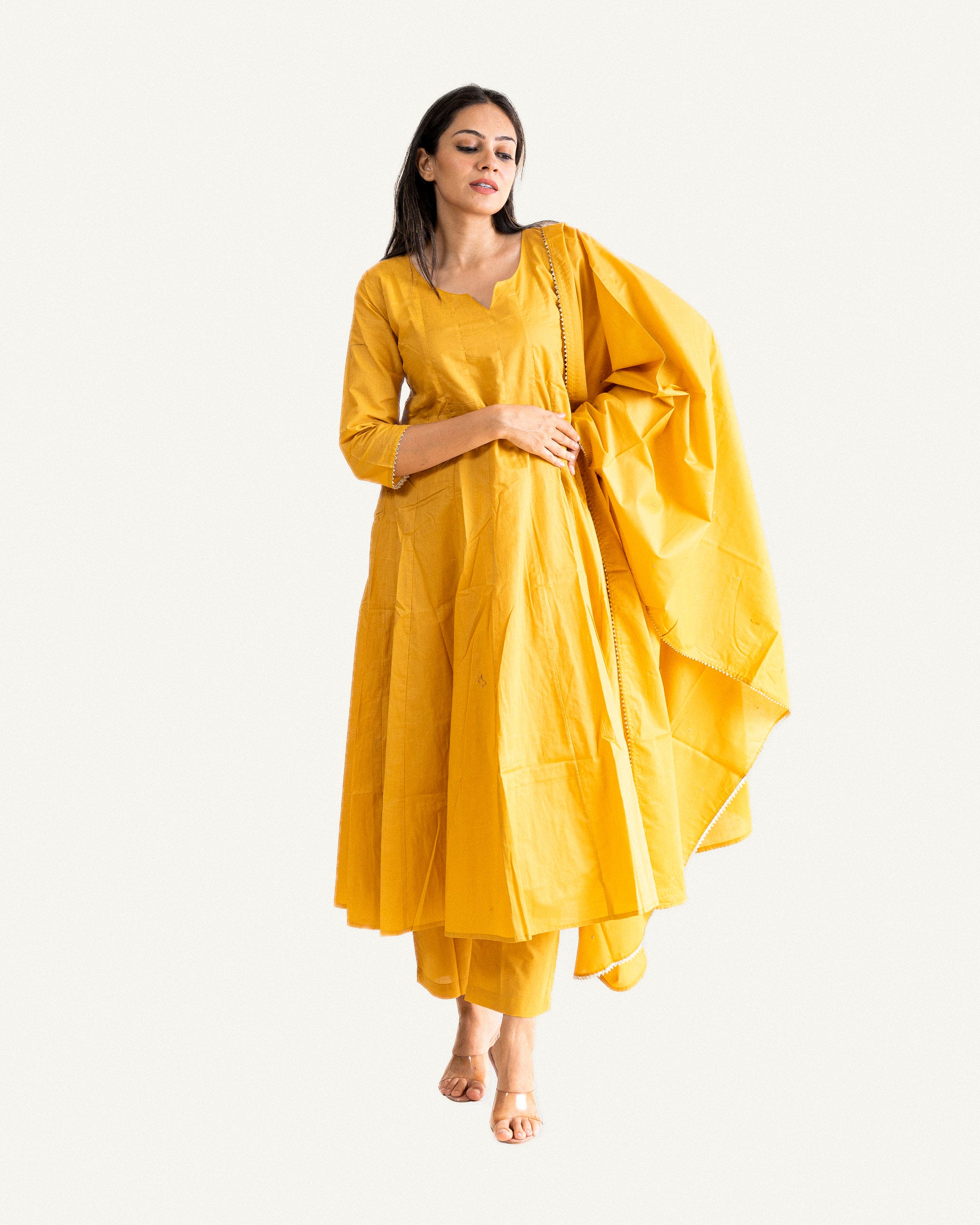 kaaya β kurta, pants & dupatta