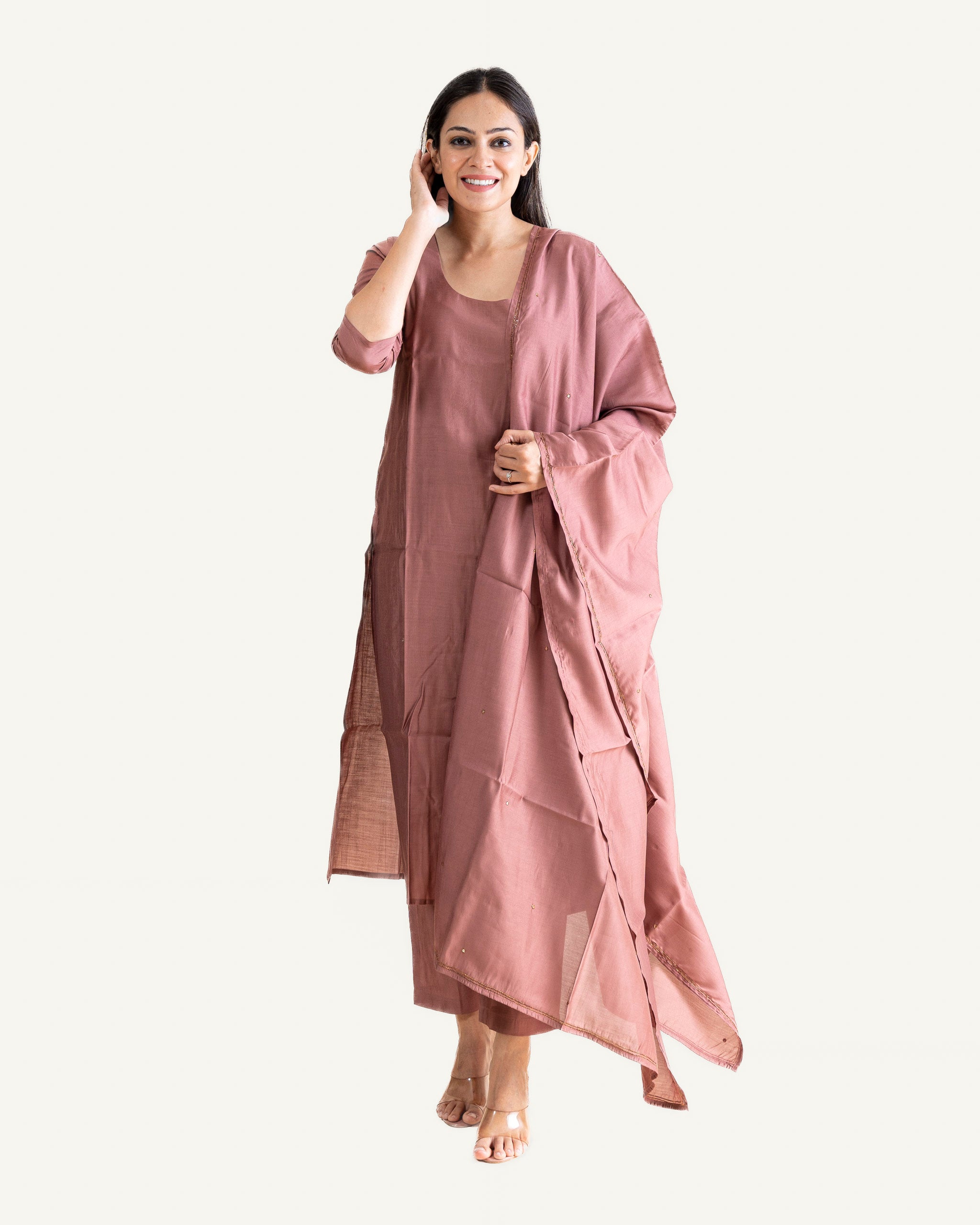 megha β kurta, pants & dupatta