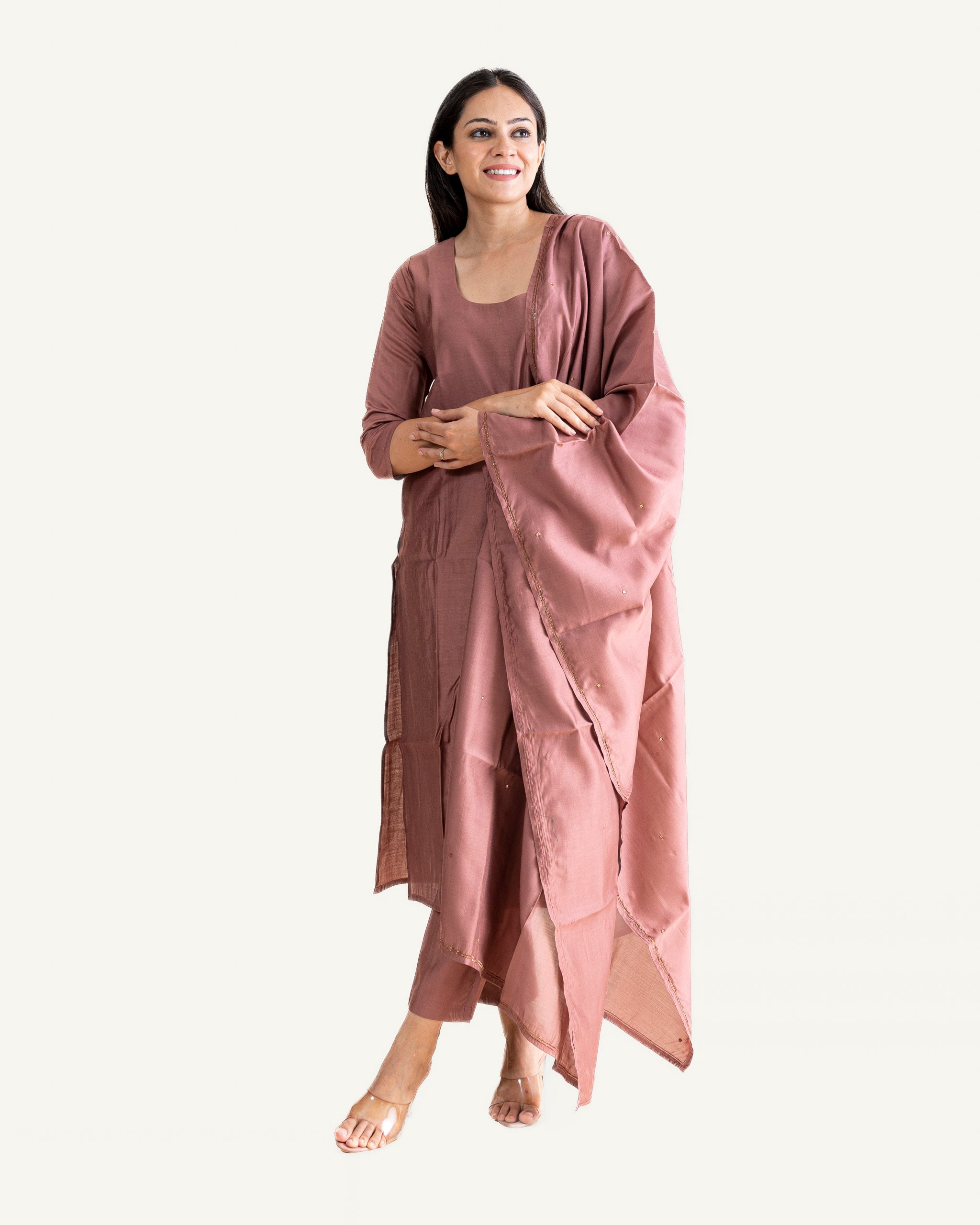 megha β kurta, pants & dupatta