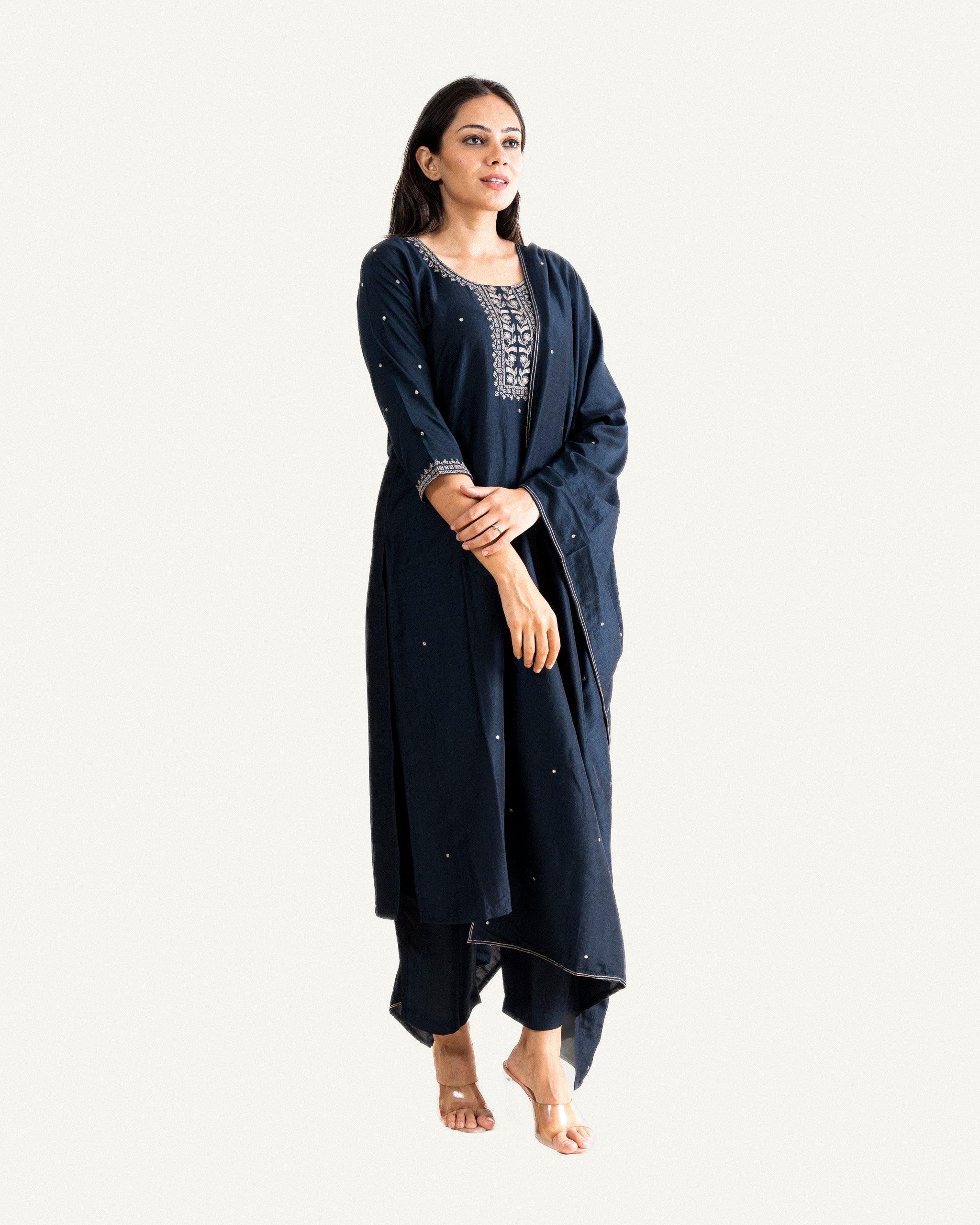 kashi β kurta, pants & dupatta