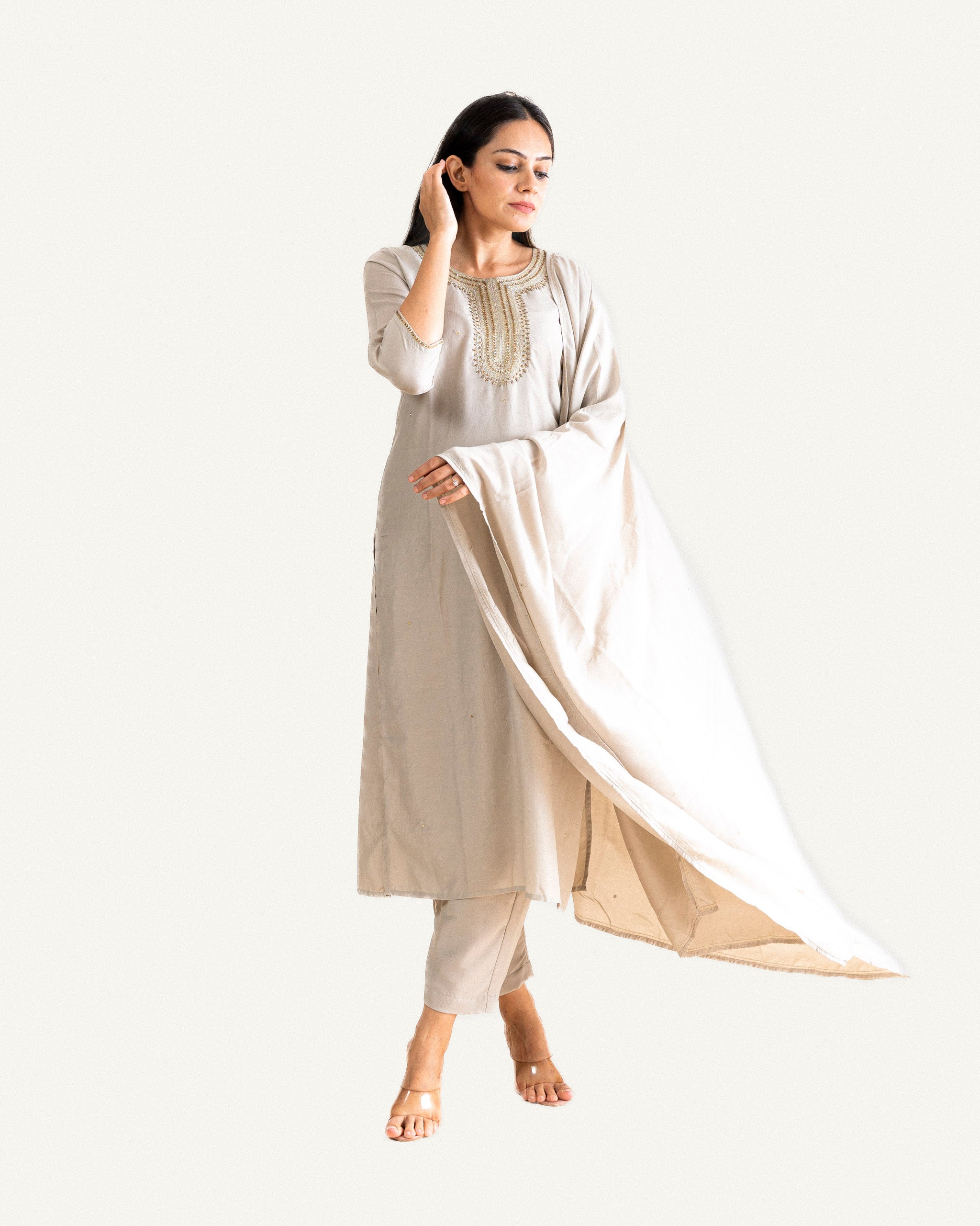 gauhar β kurta, pants & dupatta
