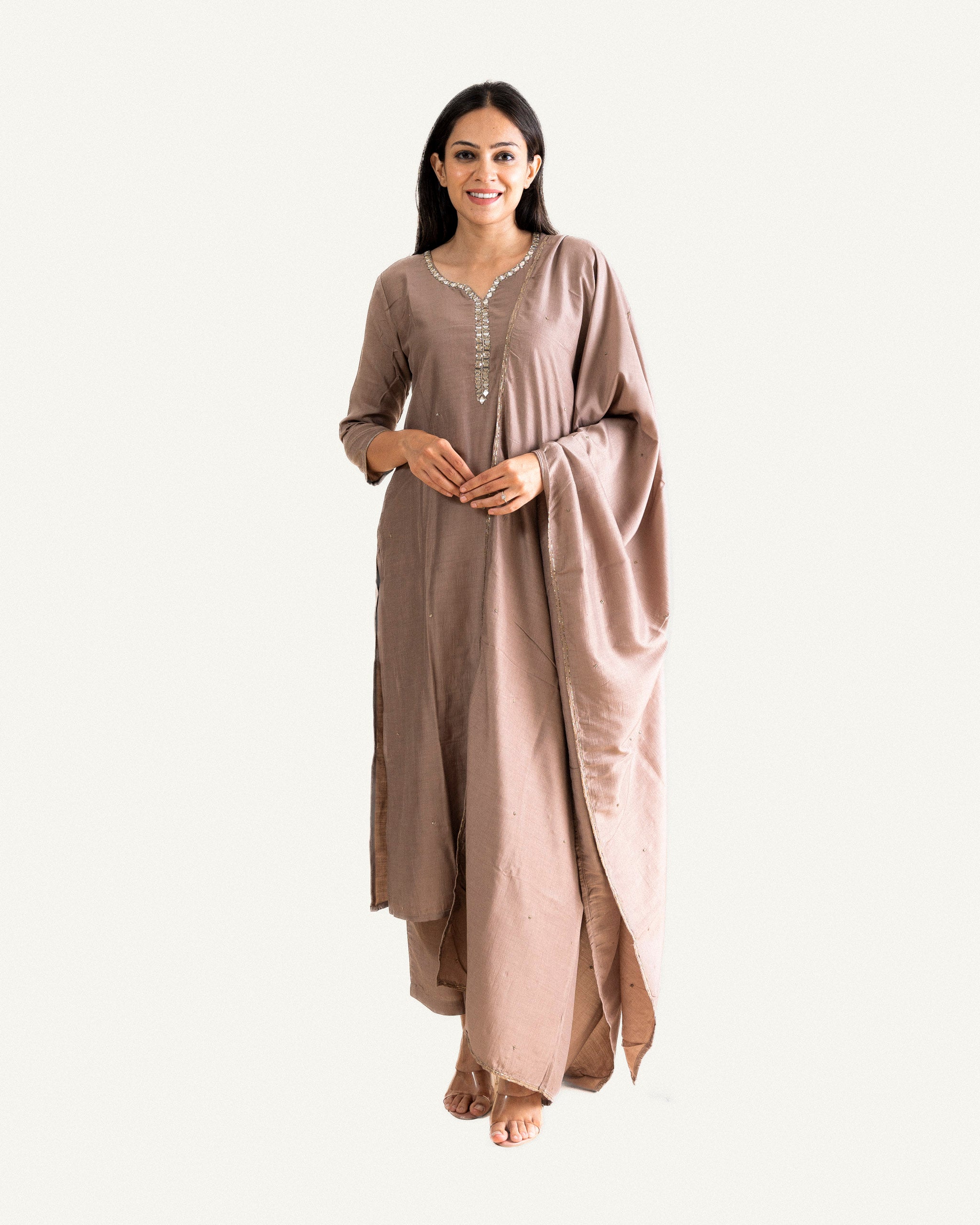 roop β kurta, pants & dupatta