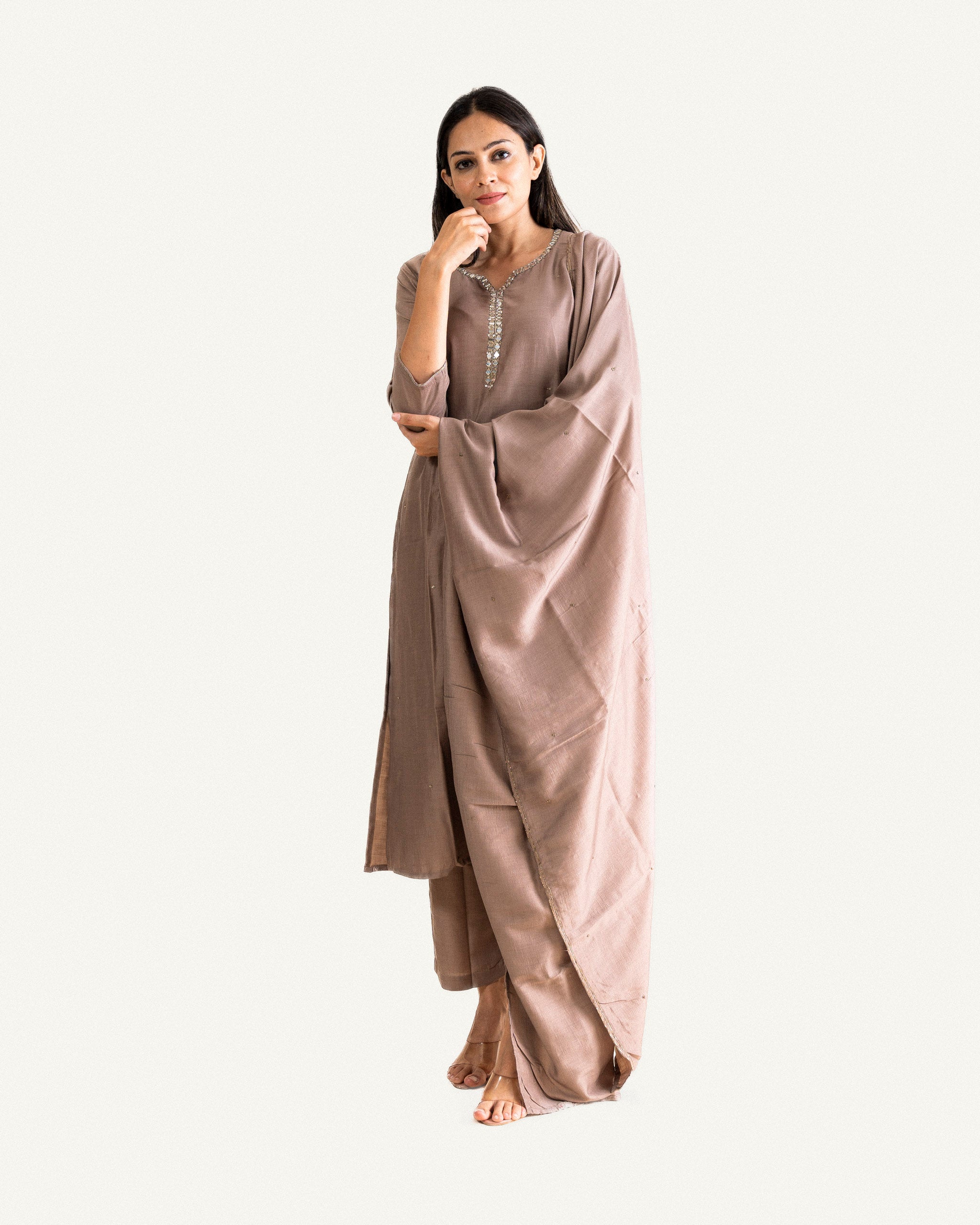 roop β kurta, pants & dupatta