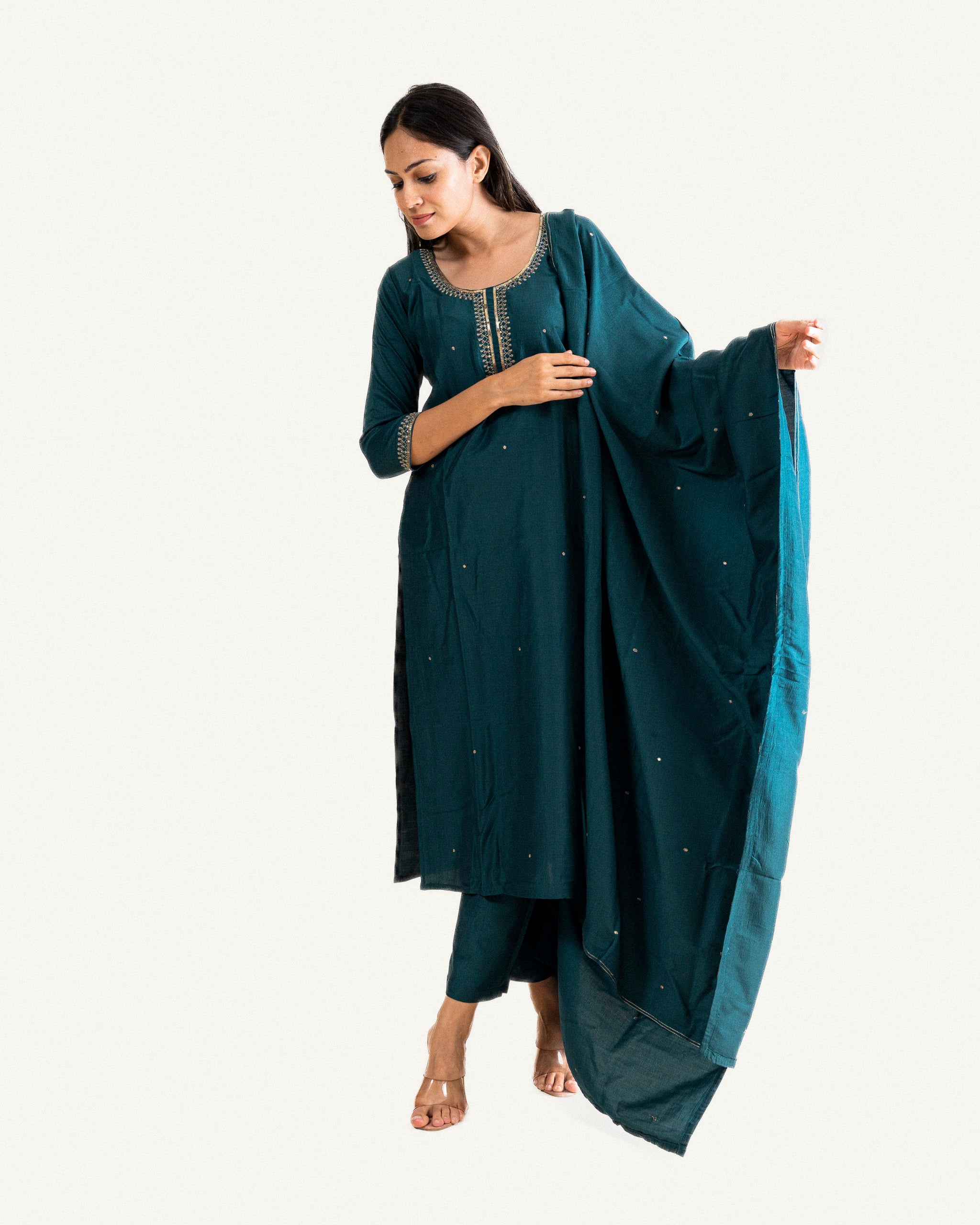 radha β kurta, pants & dupatta