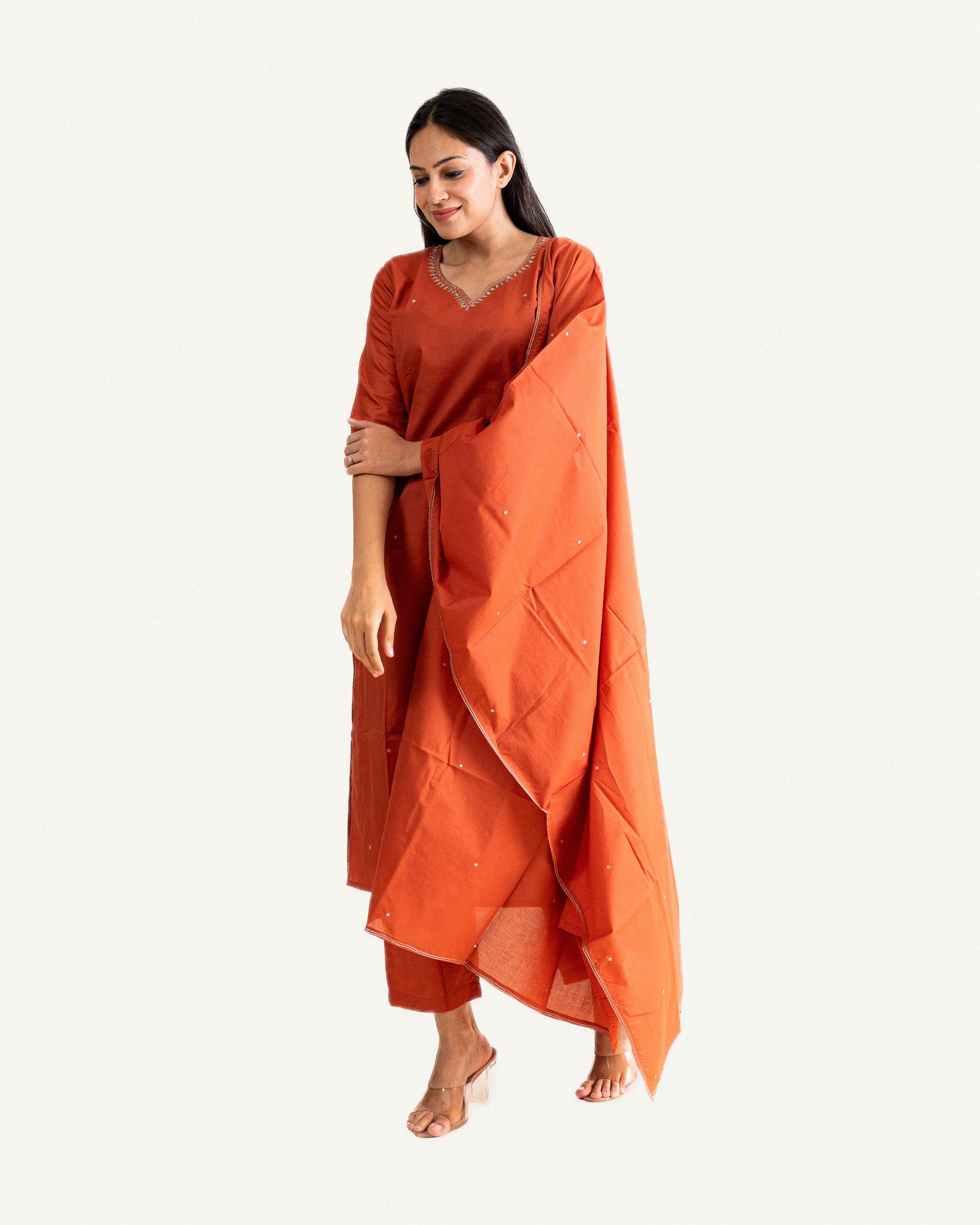 kasturi β kurta, pants & dupatta