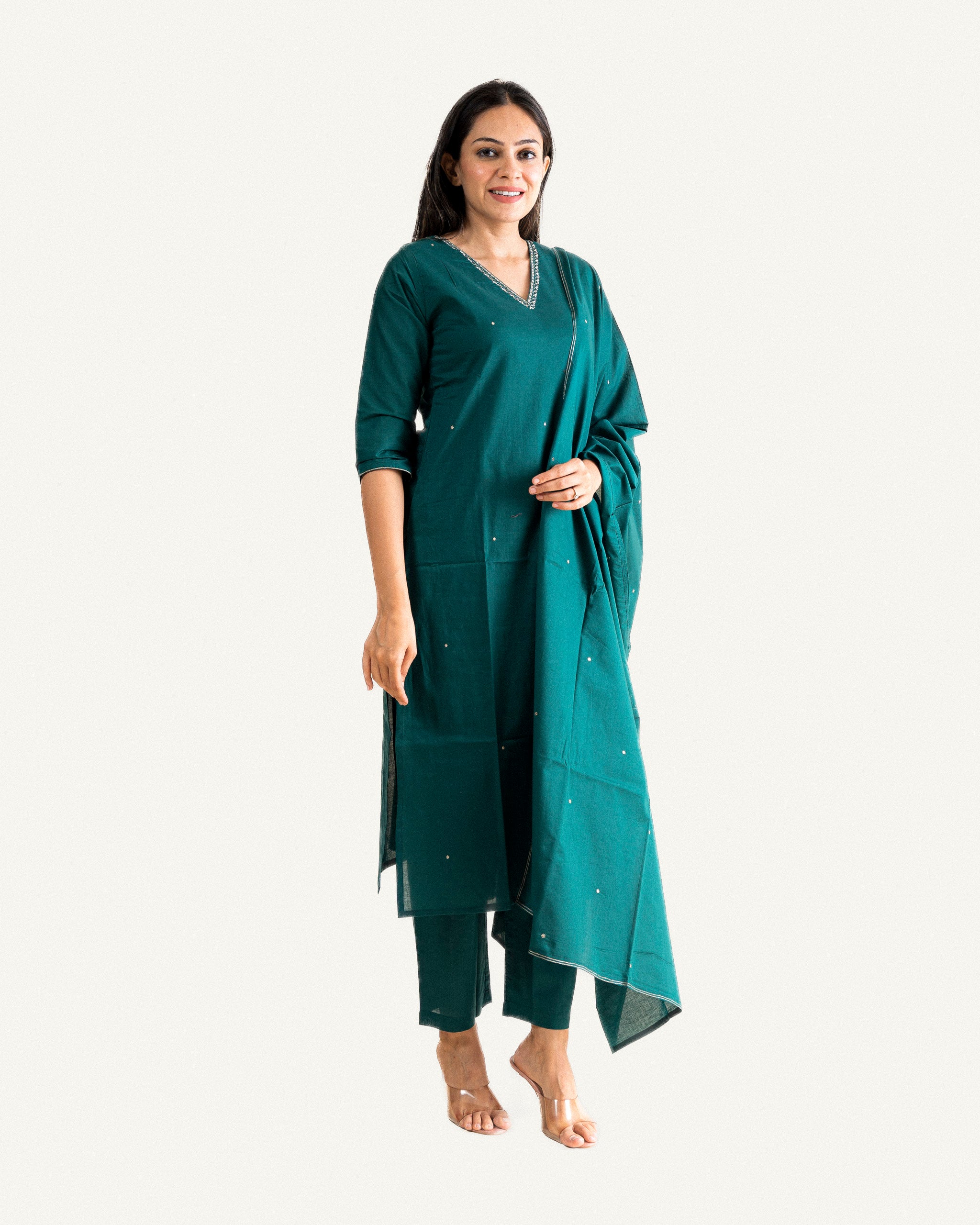 naaz β kurta, pants & dupatta