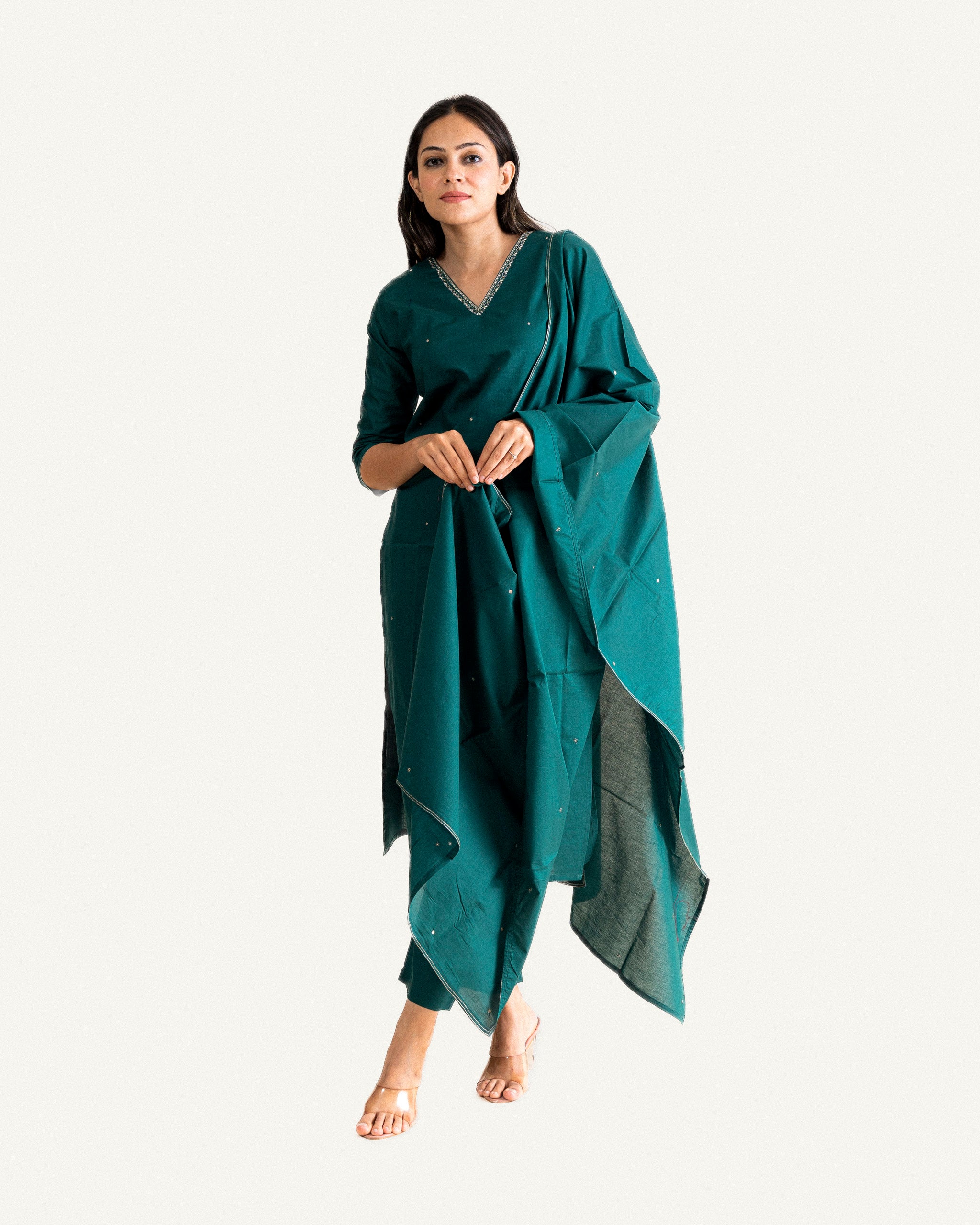 naaz β kurta, pants & dupatta